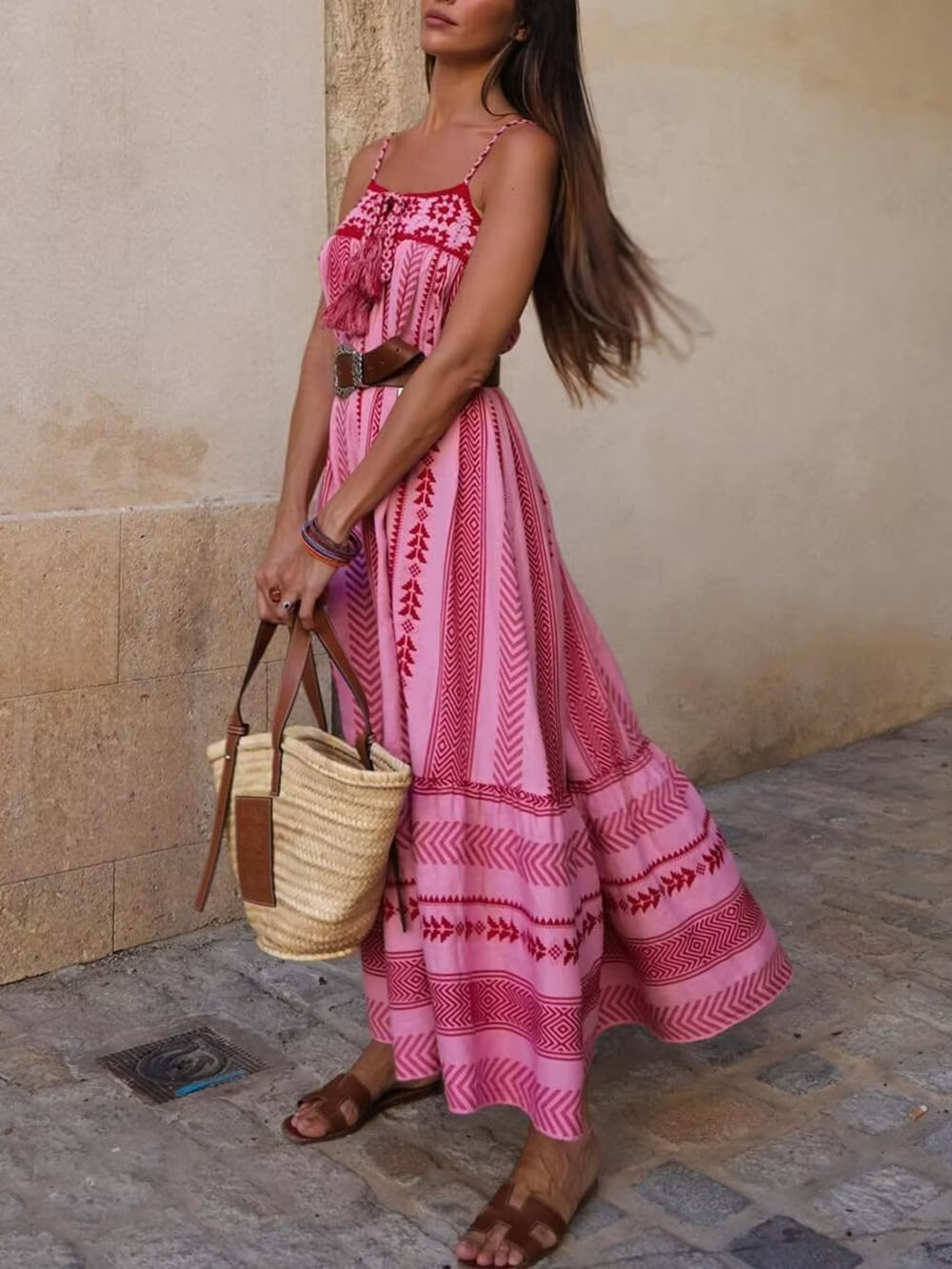 Strick-Maxikleid im Ethno-Stil