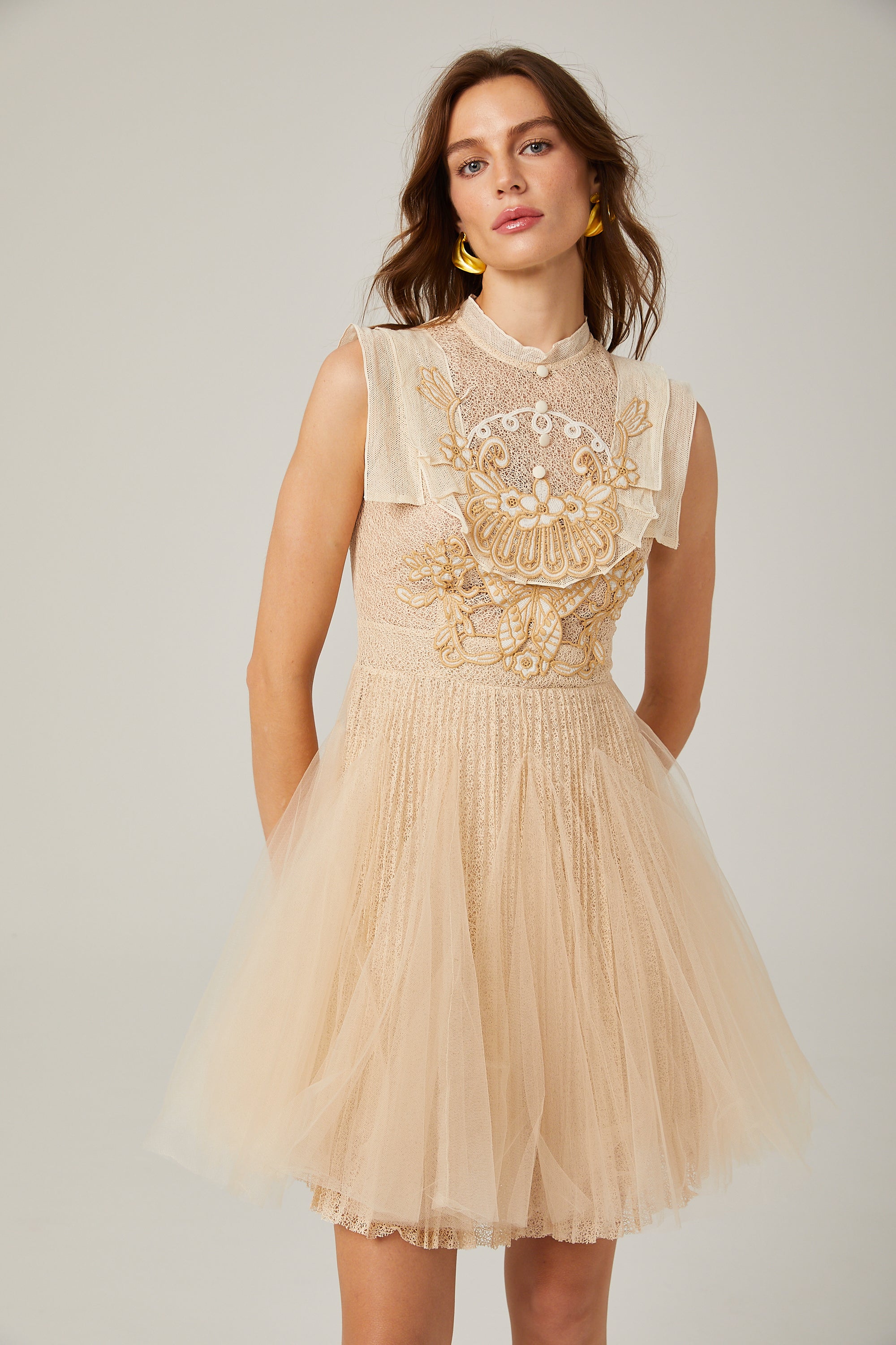 Gisèle-Minikleid aus Tüll mit Blumenstickerei