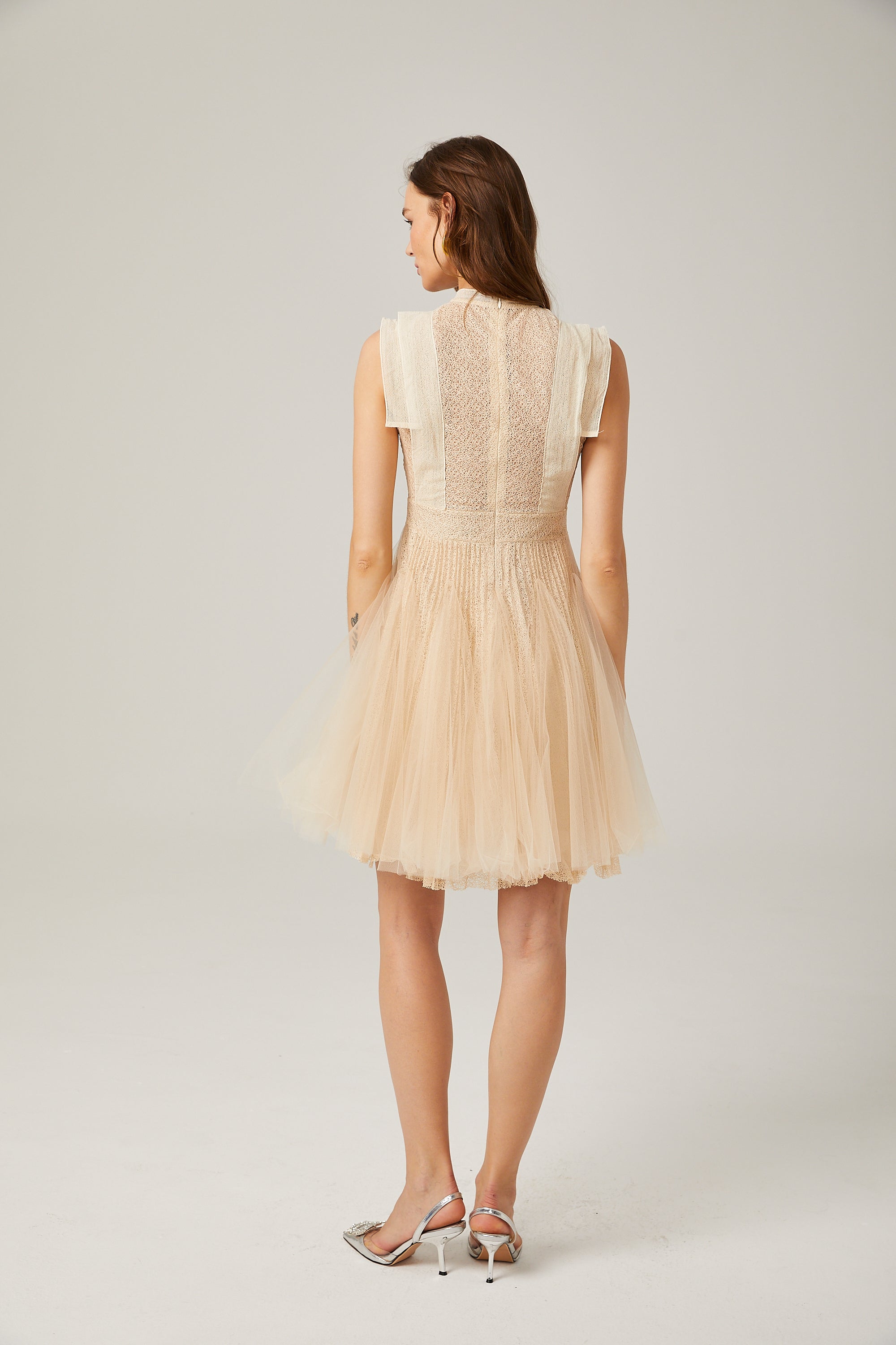 Gisèle-Minikleid aus Tüll mit Blumenstickerei