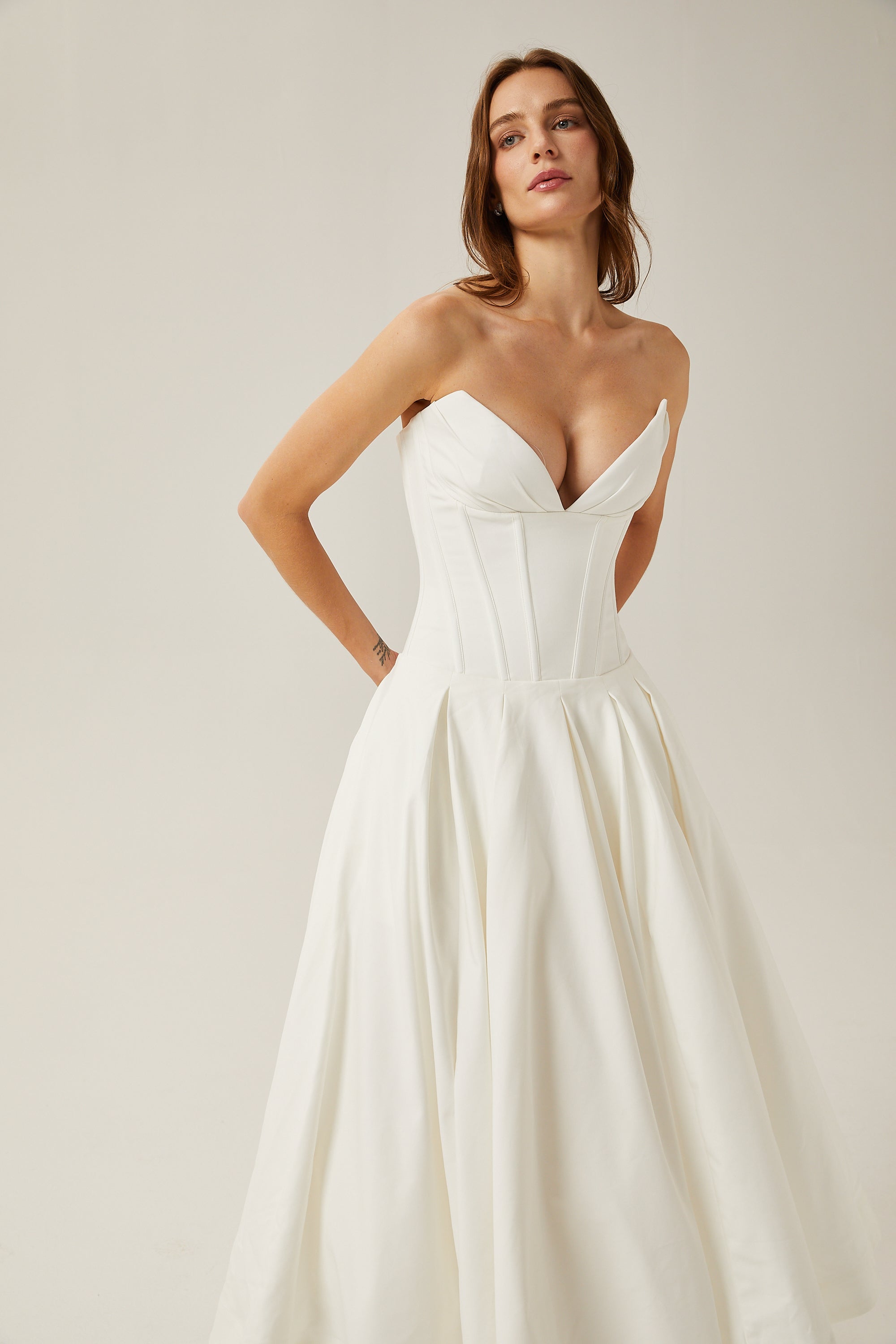 Katherine schulterfreies Korsett-Midikleid