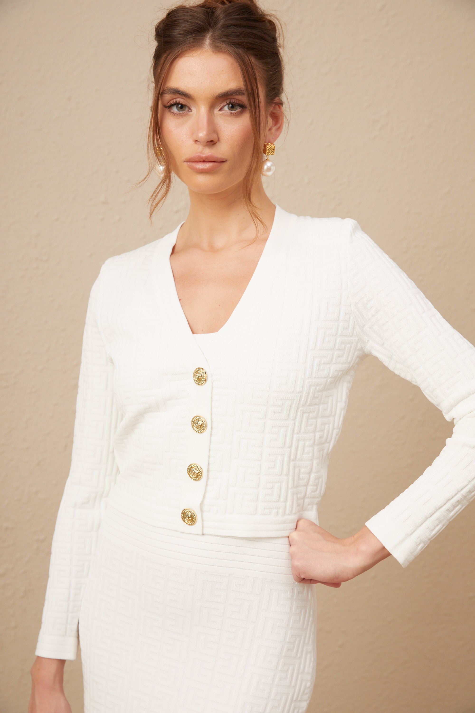 Margot White Monogramm-Strickjacke