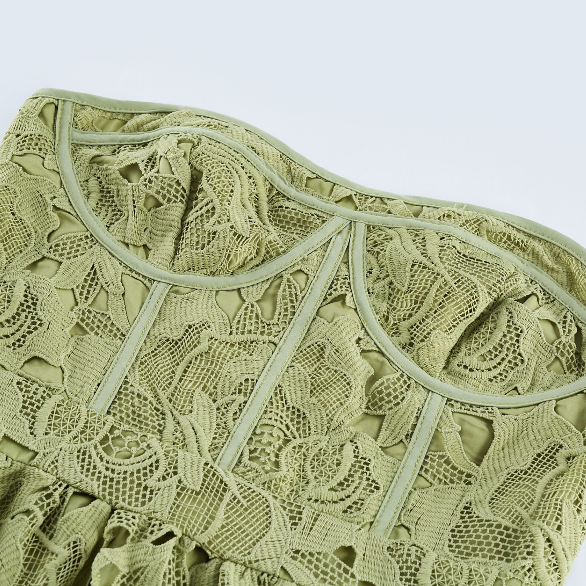 Inès Dantel Cut-Out Midi Elbise