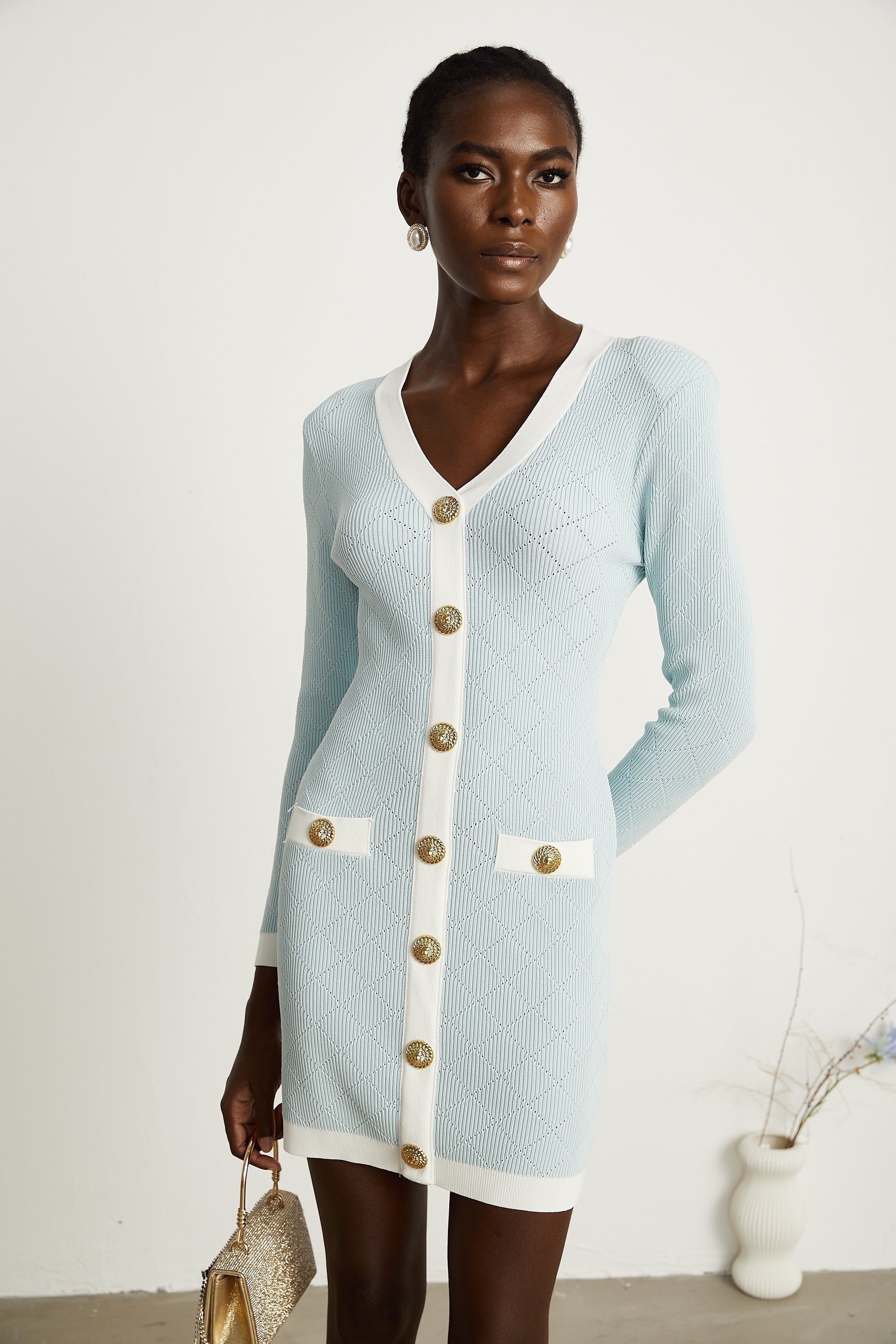 Mathilde blaues kariertes Strickminikleid