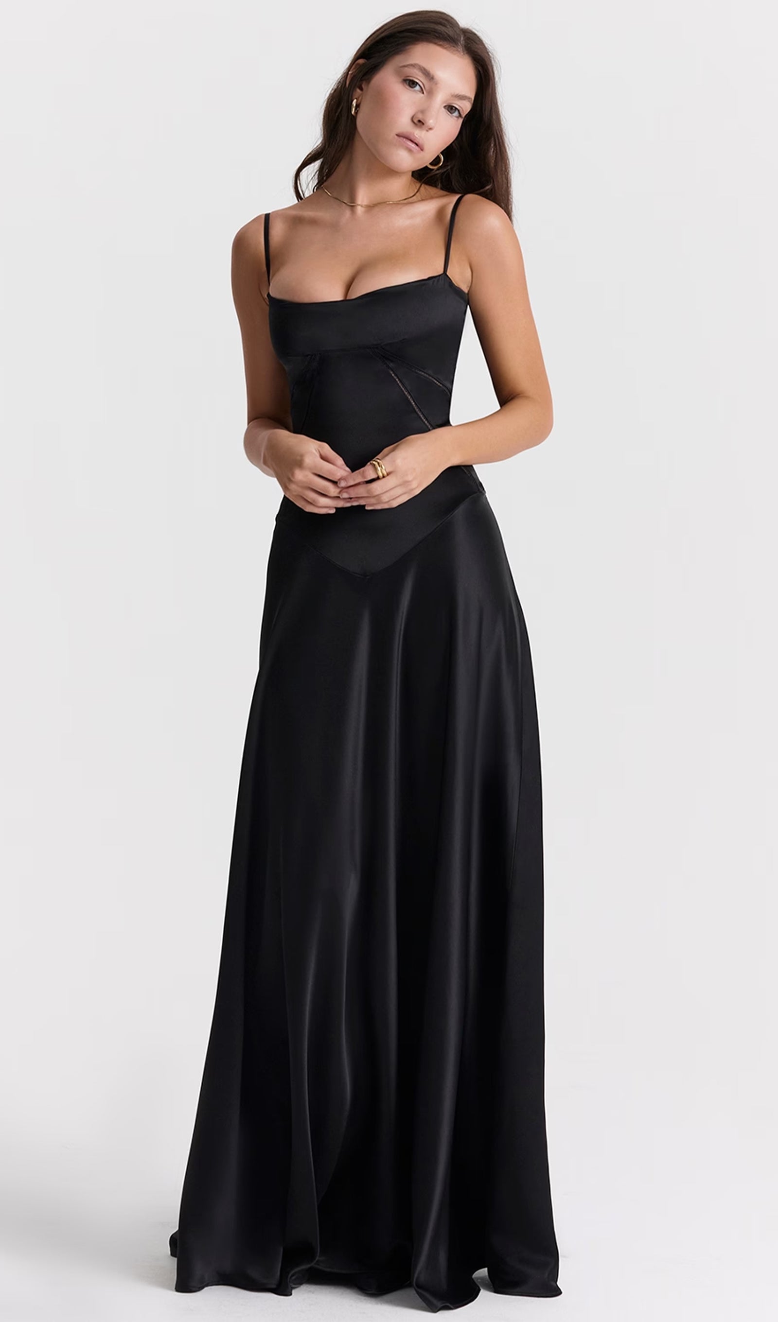 Maxikleid aus Satin und Spitze 