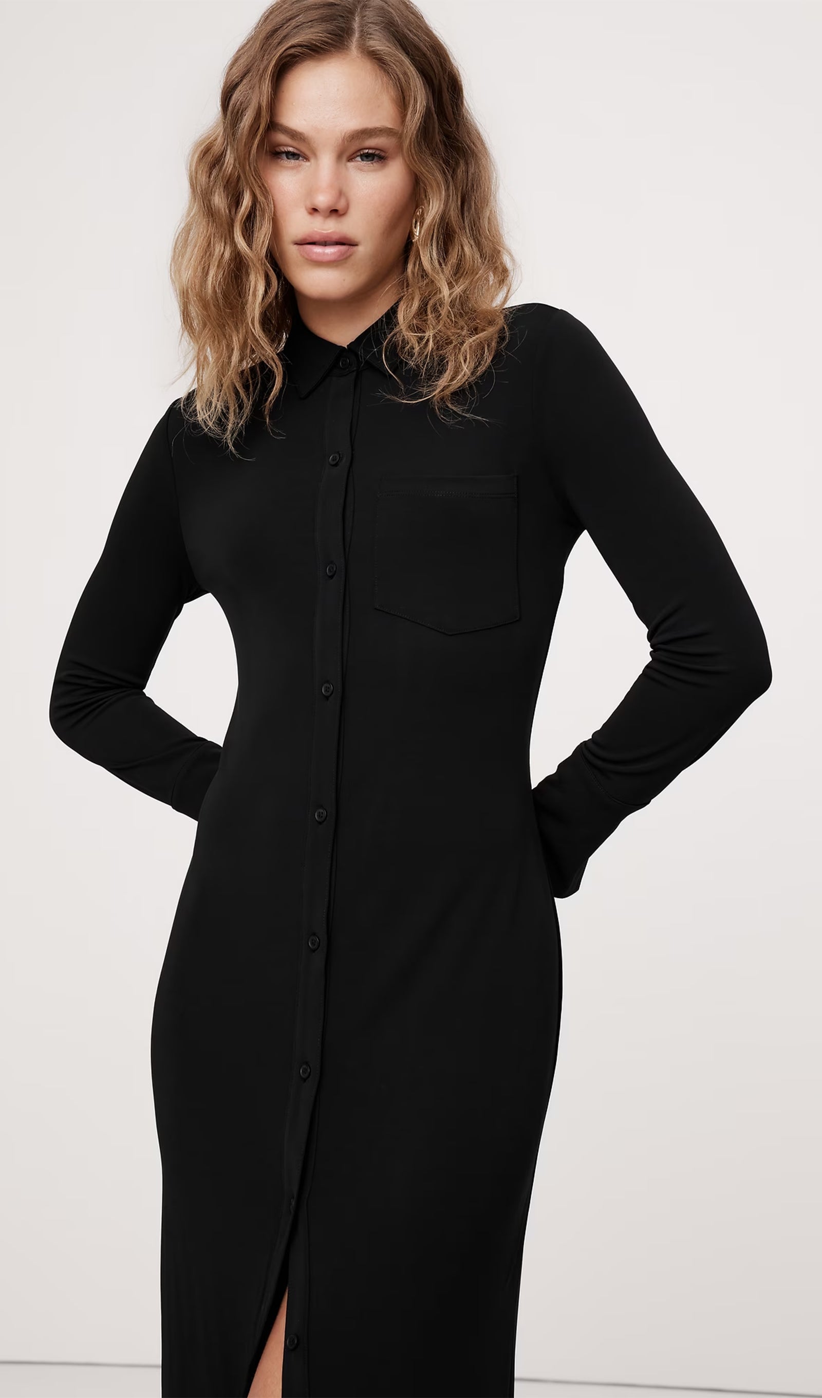 Schwarzes Jersey-Strickhemd-Midikleid 