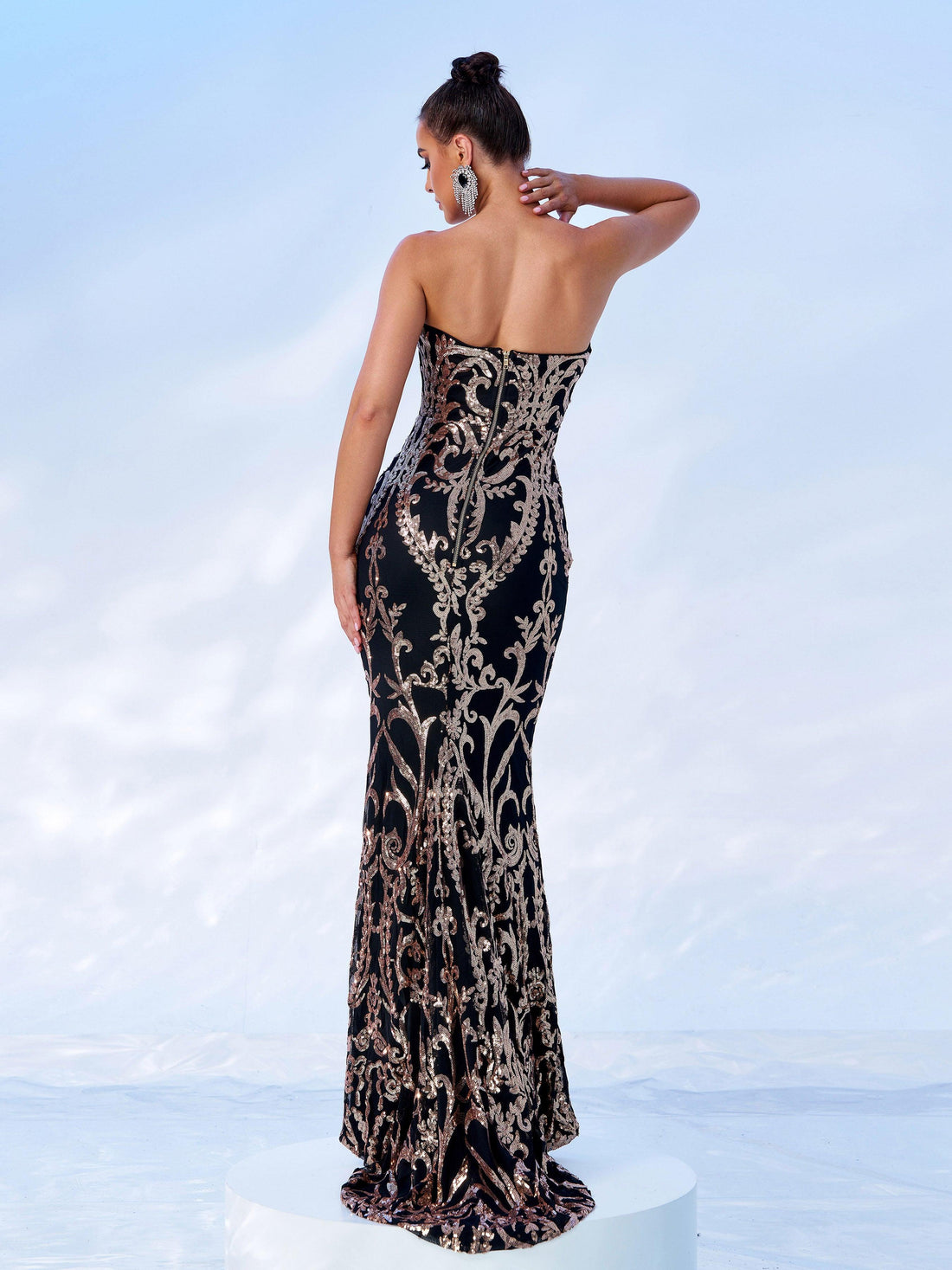 Mazarine trägerloses Maxikleid