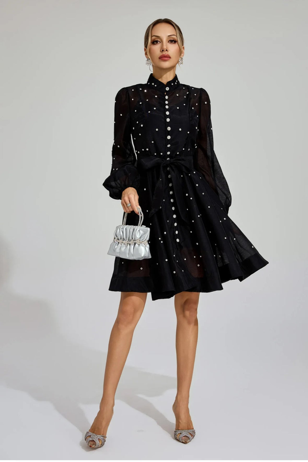 Amira Kristallverziertes ausgestelltes Minikleid