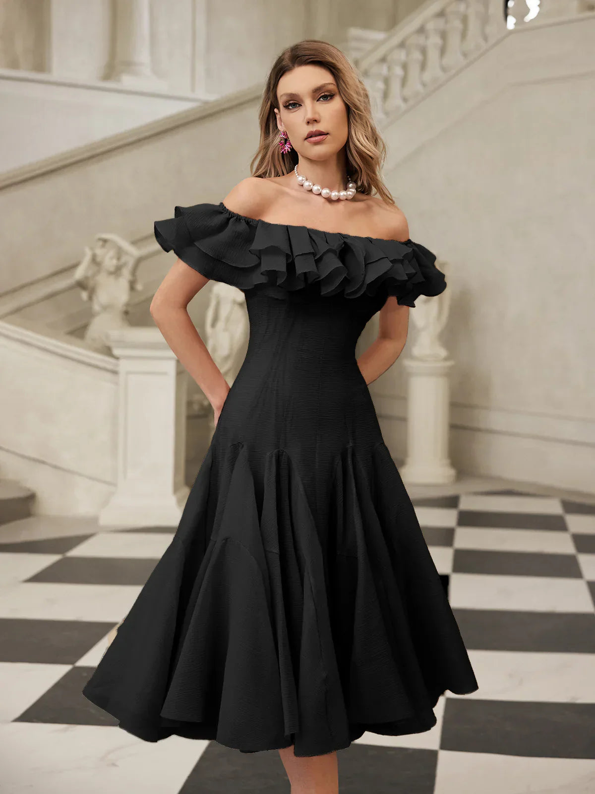 Amelie schulterfreies Rüschen-Midikleid 