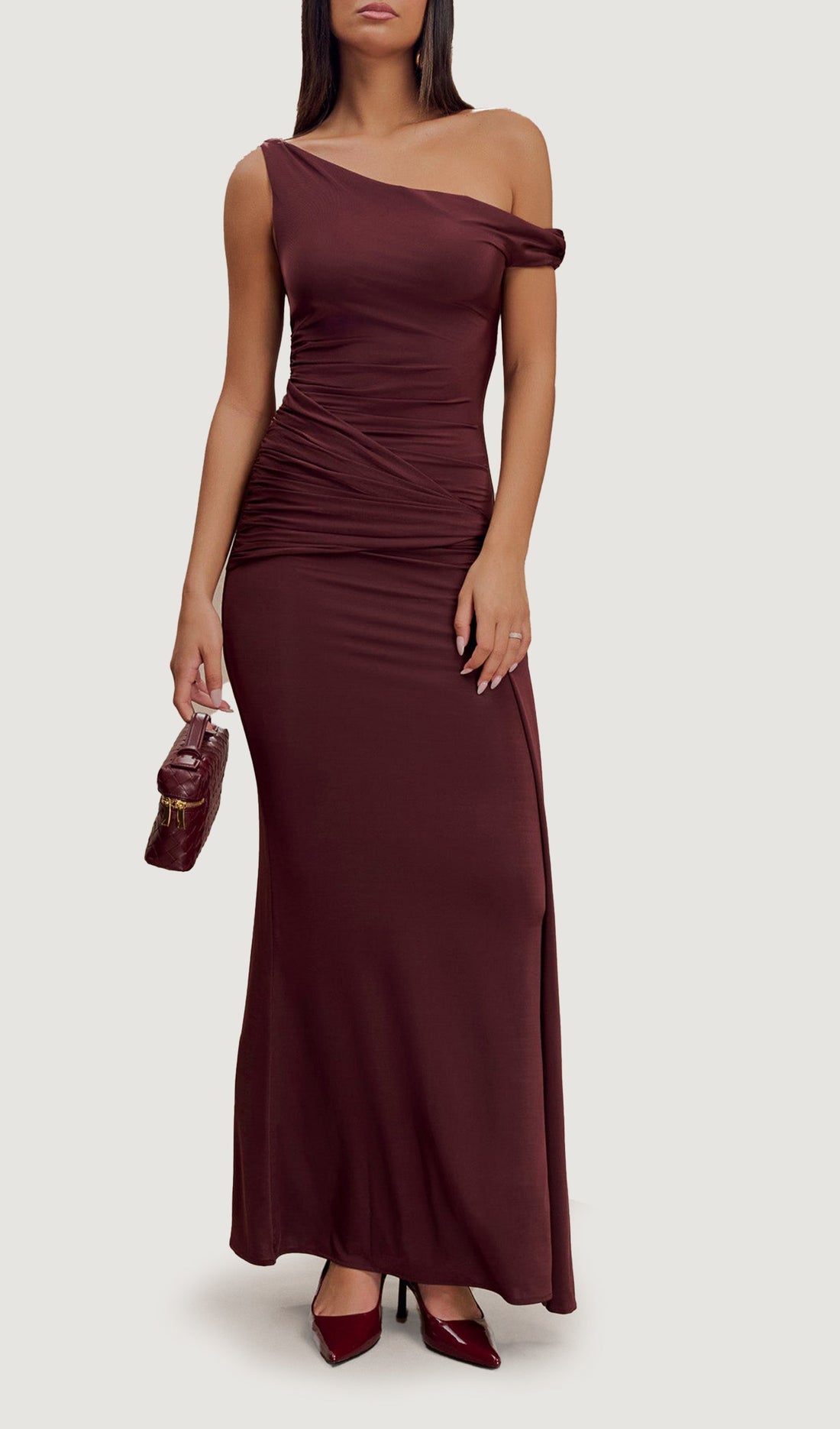 Unifarbenes, figurbetontes Meerjungfrauen-Maxikleid – Mahagoni 