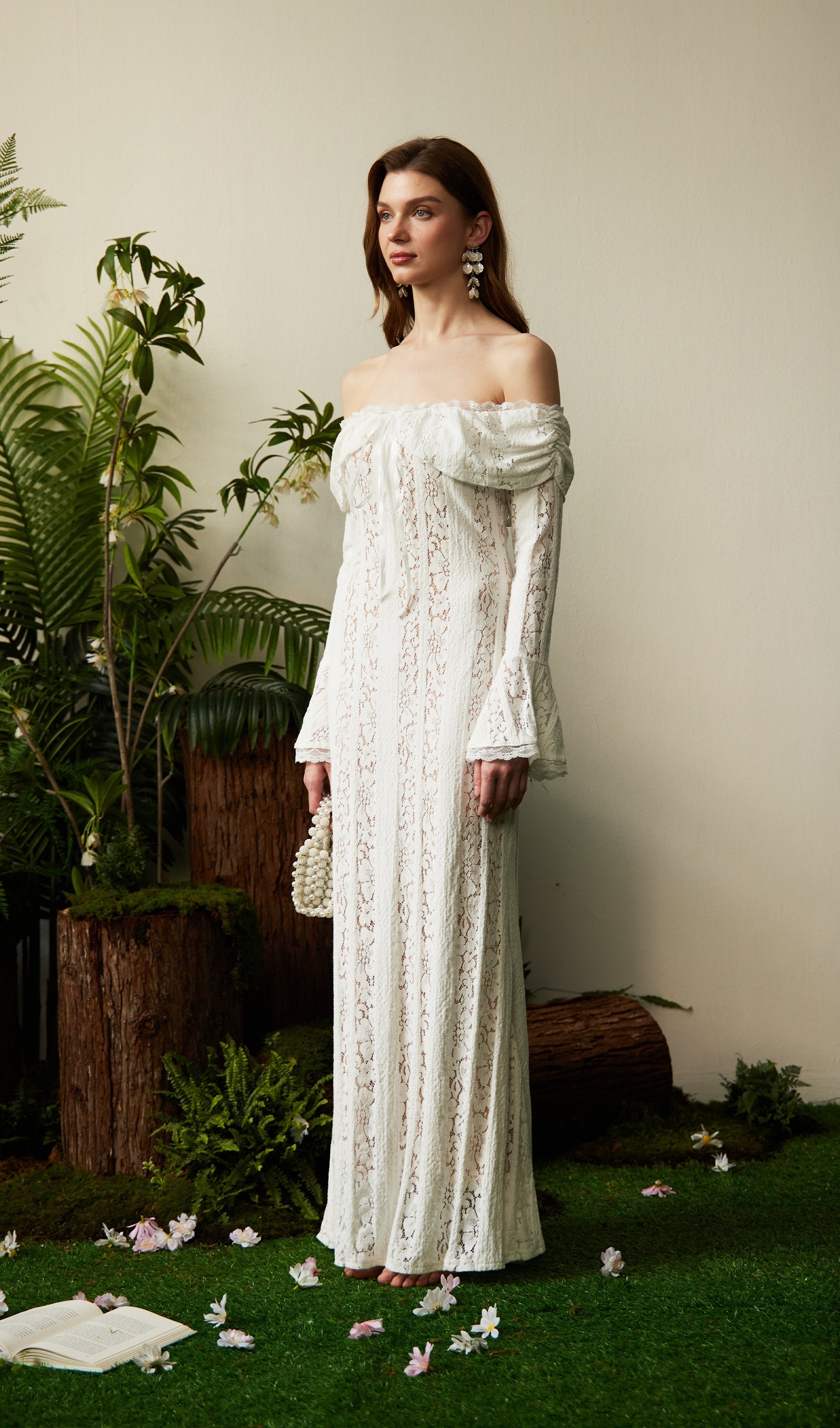 Vintage Floral Lace Off-Shoulder Maxi Dress 