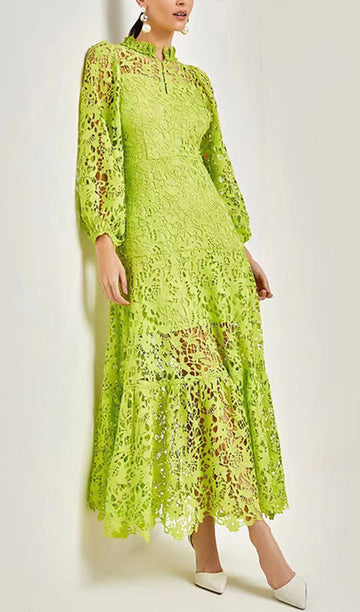 Häkelkleid mit langen Ärmeln 