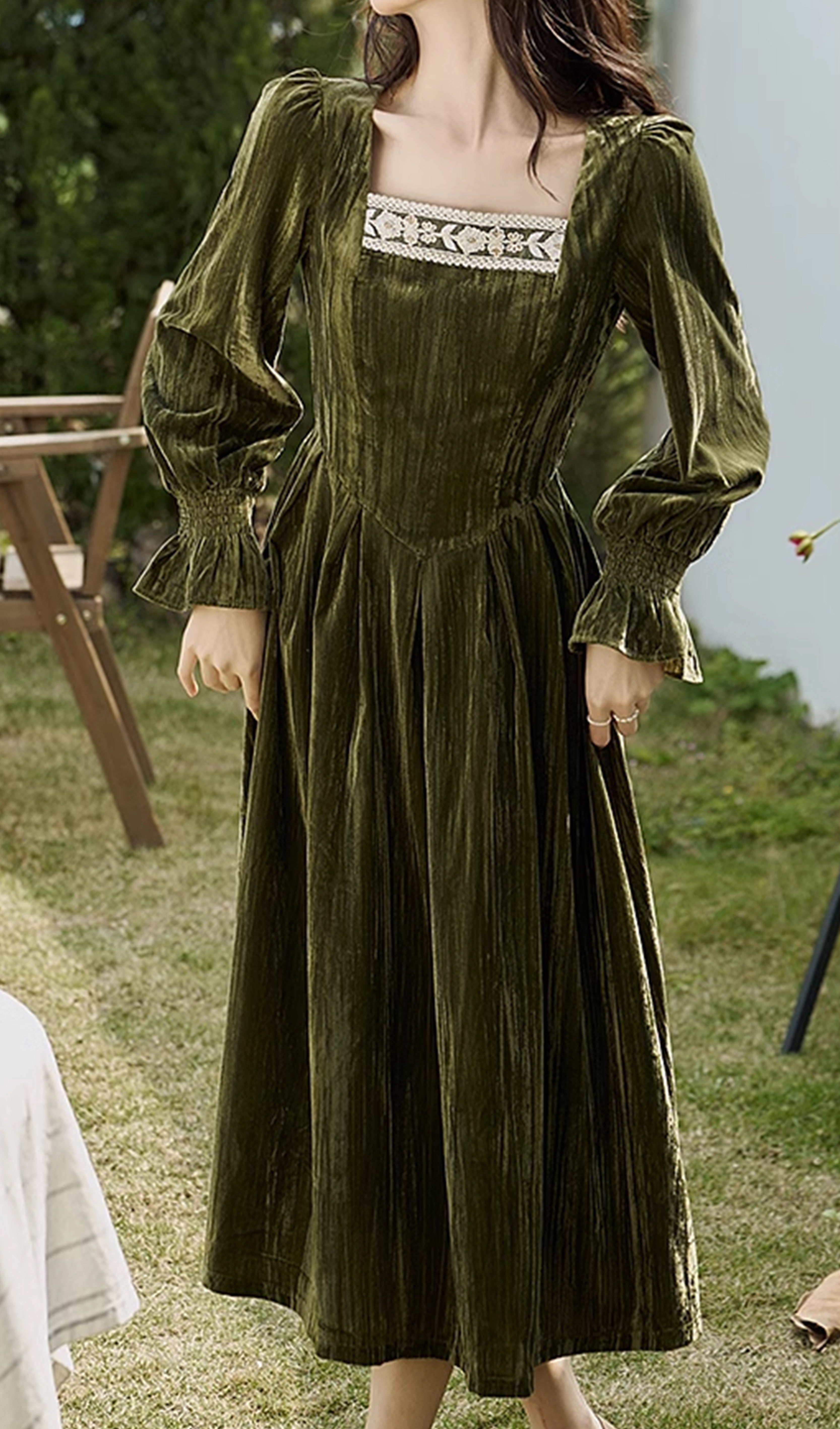 Vintage Square Neck Plain Velvet Midi Dress