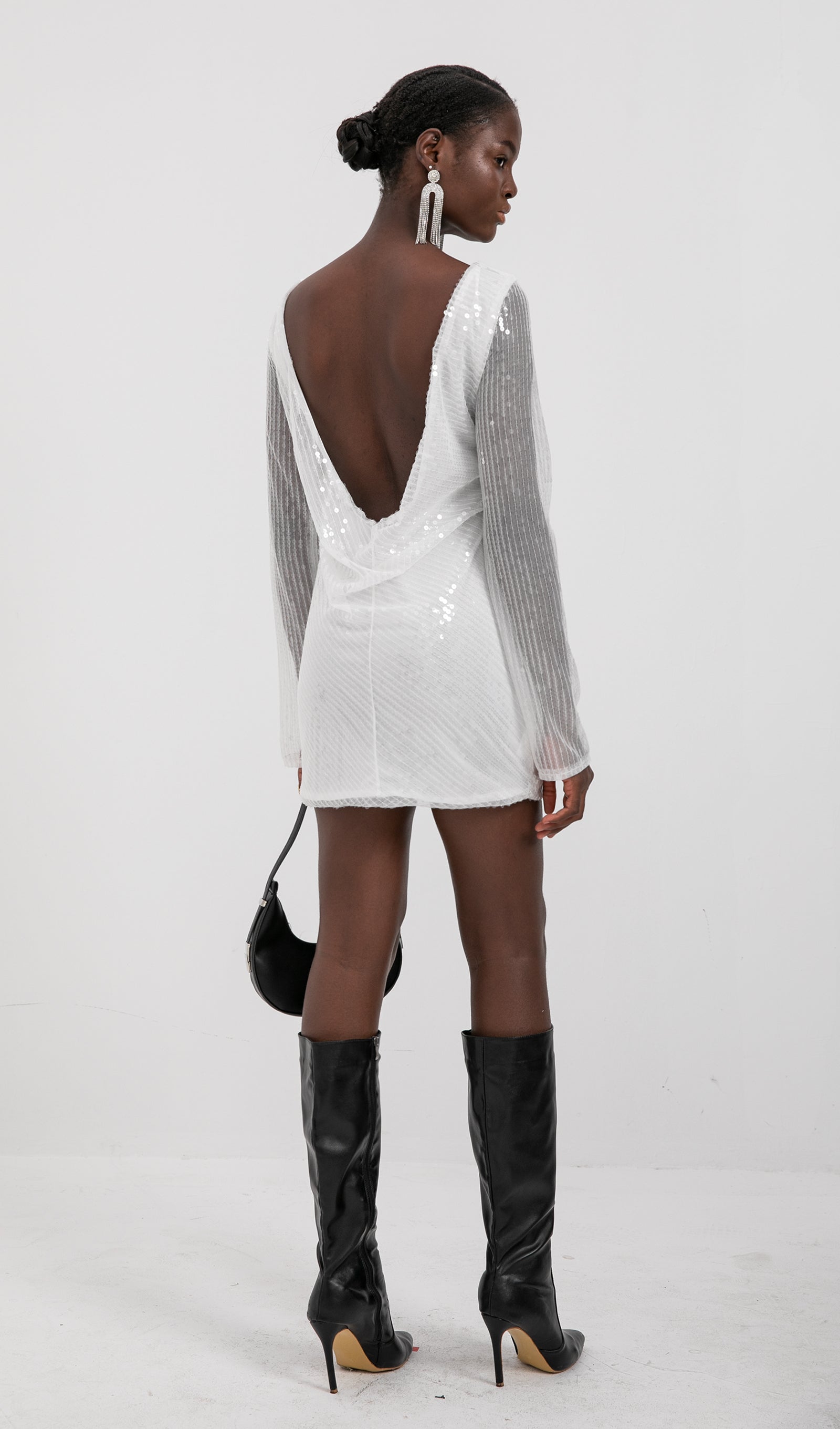 Trendiges weißes Pailletten-Minikleid 