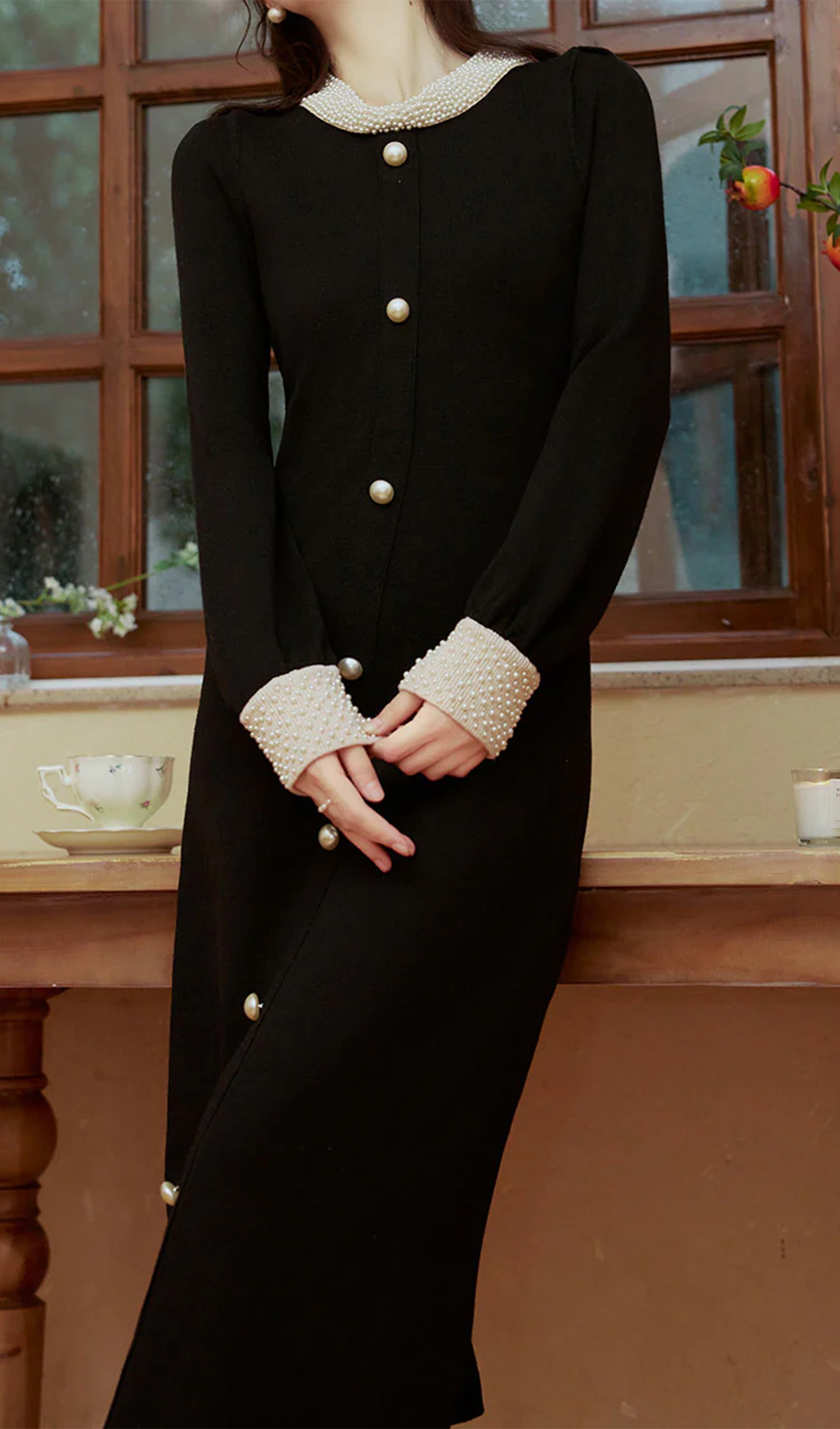 Strickkleid im Pearl-Hepburn-Stil, Midi-Länge 