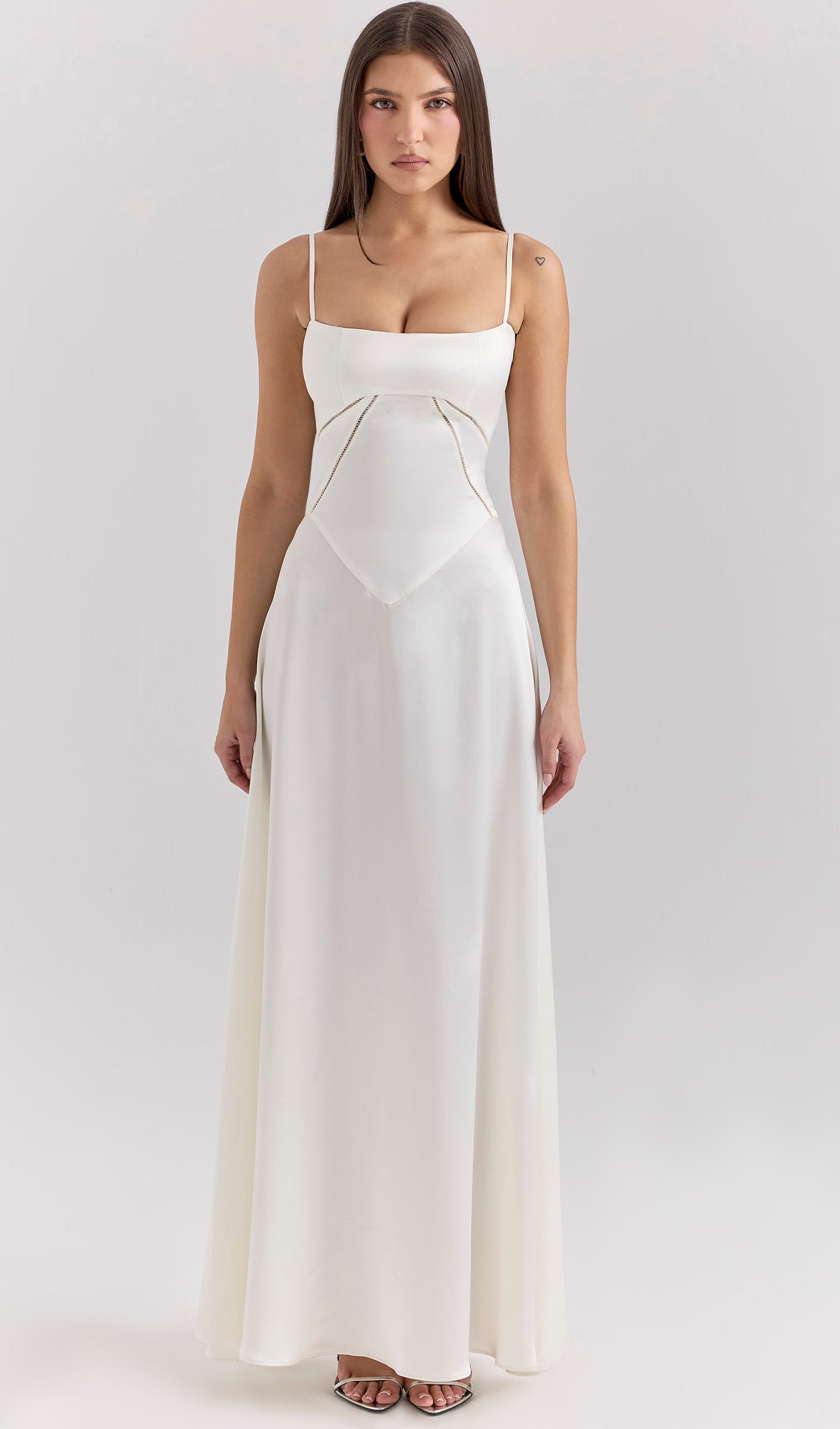 Maxikleid aus Satin und Spitze 