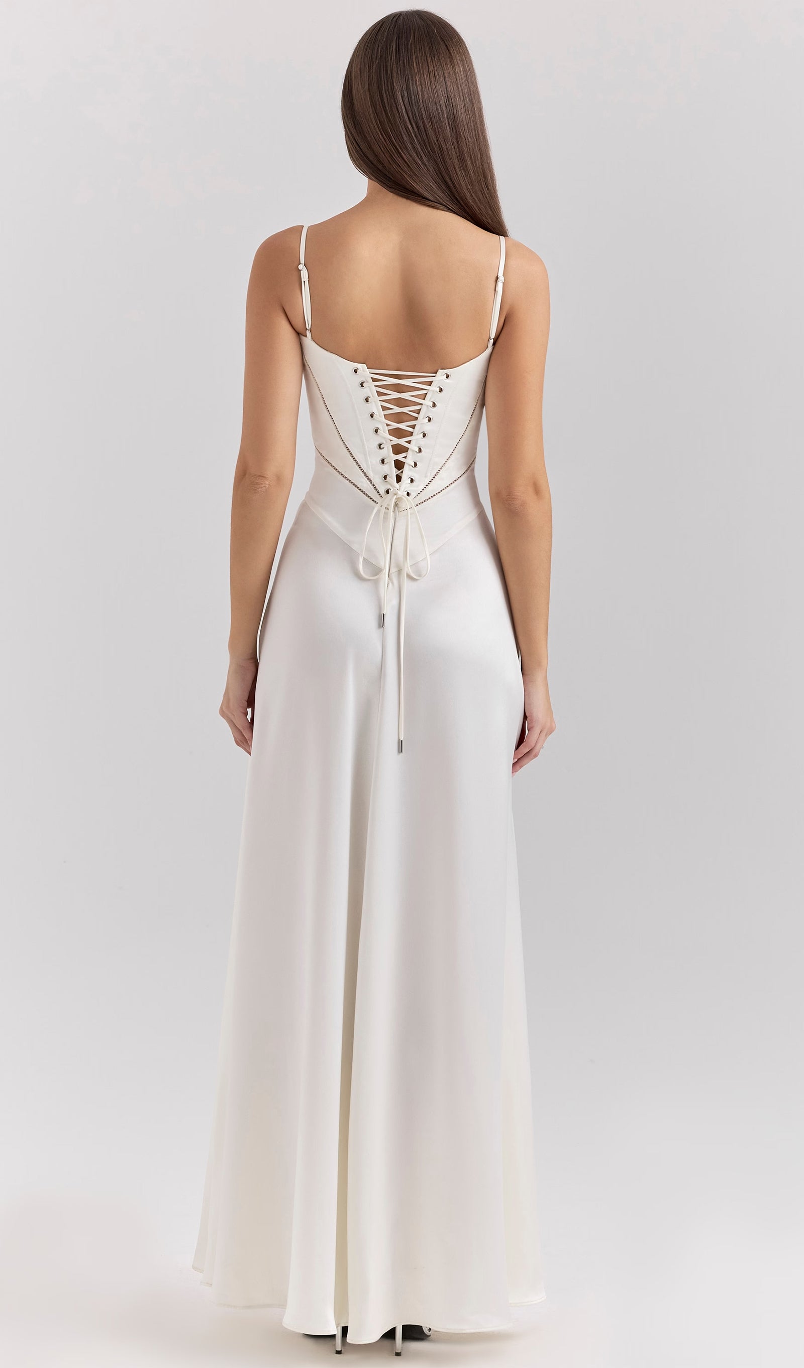 Maxikleid aus Satin und Spitze 