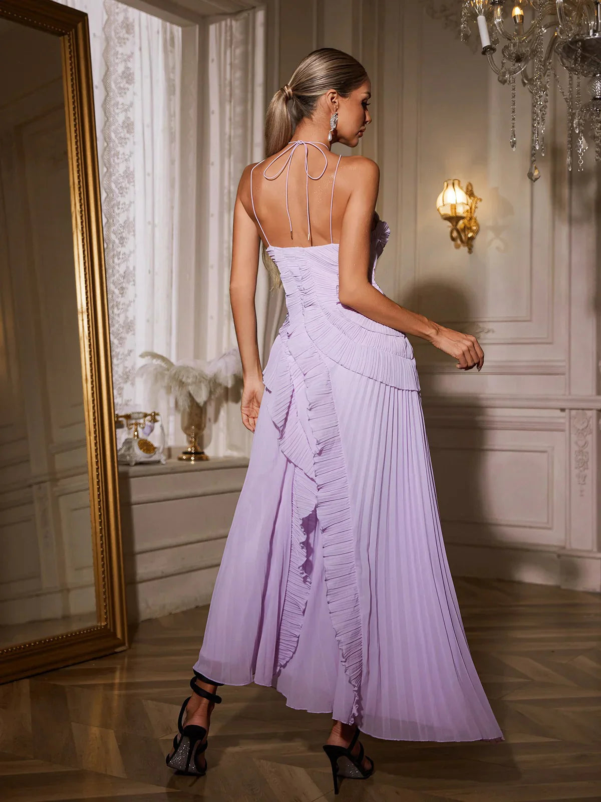Amelie Plissee-Maxikleid mit Rüschen