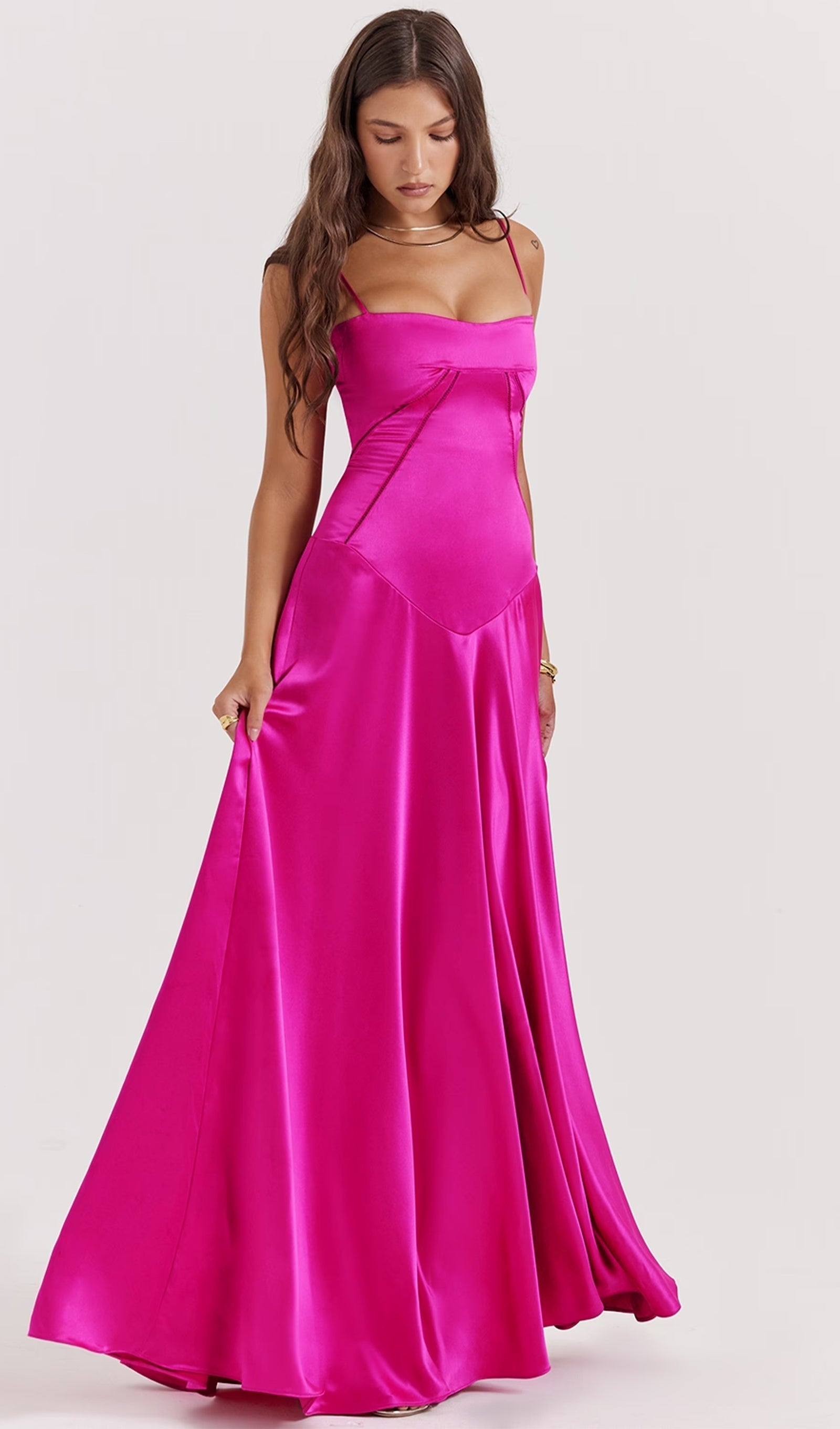 Maxikleid aus Satin und Spitze 