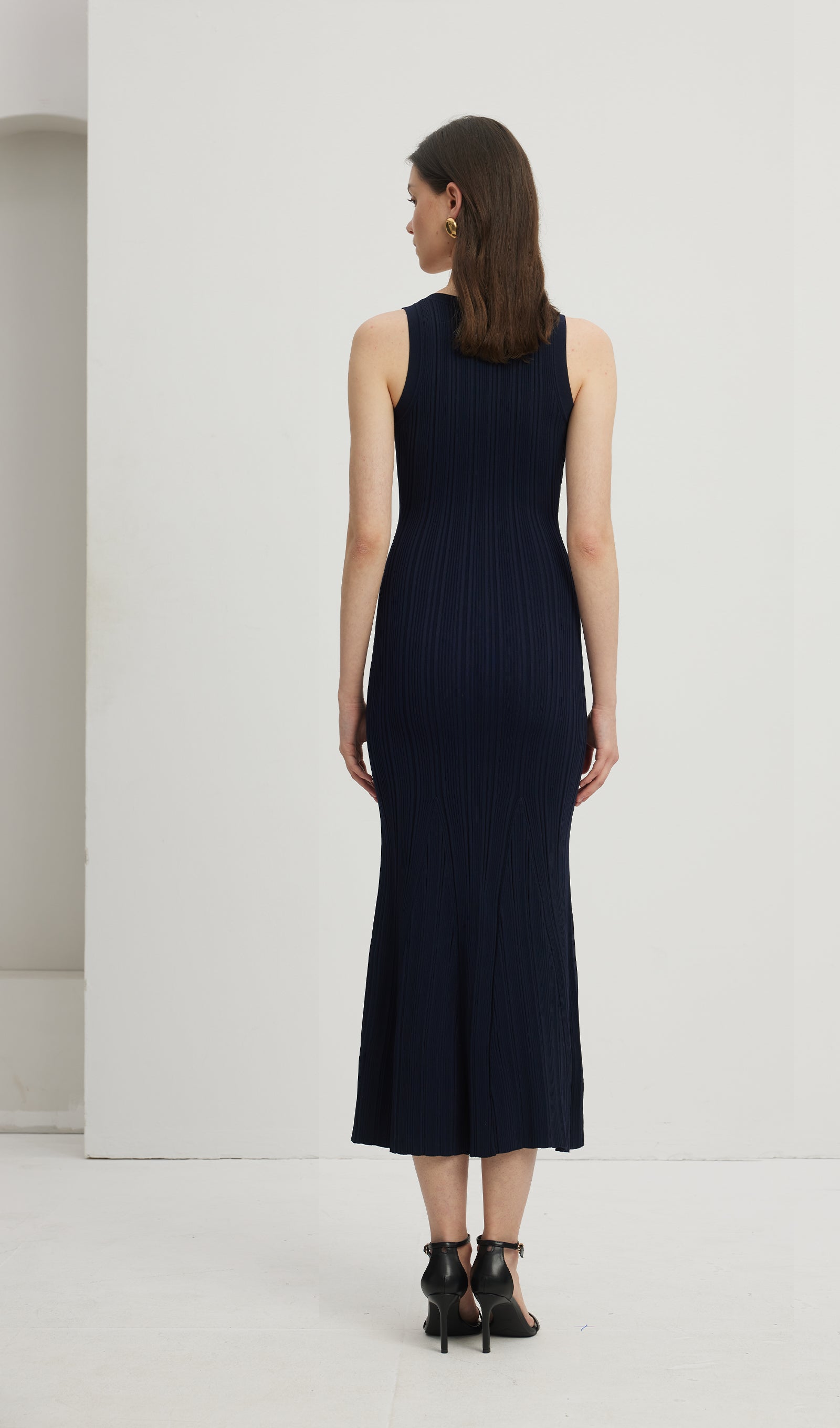 Metallic Buttoned Knitted Midi Dress 