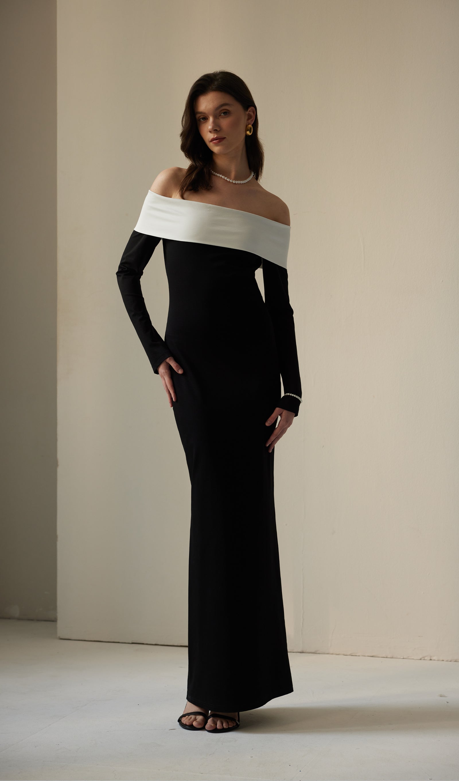 Anya Maxikleid Schwarz/Weiß 