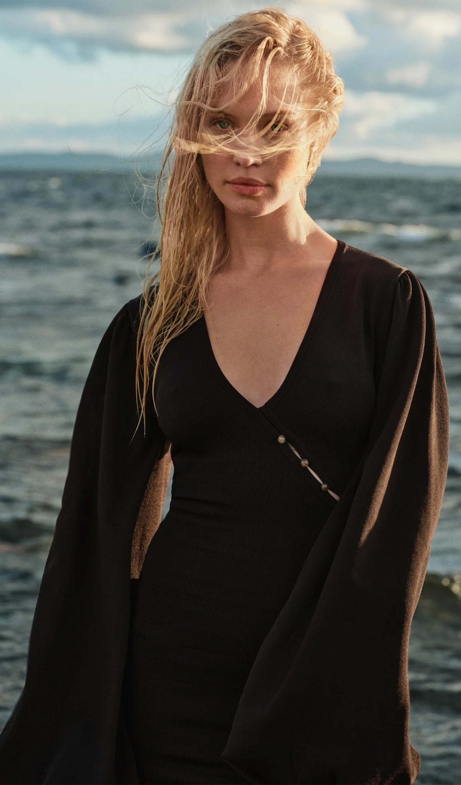 Hourglass Silhouette Midi Dress 
