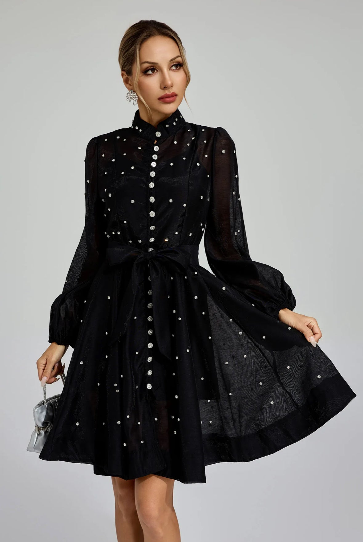 Amira Kristallverziertes ausgestelltes Minikleid