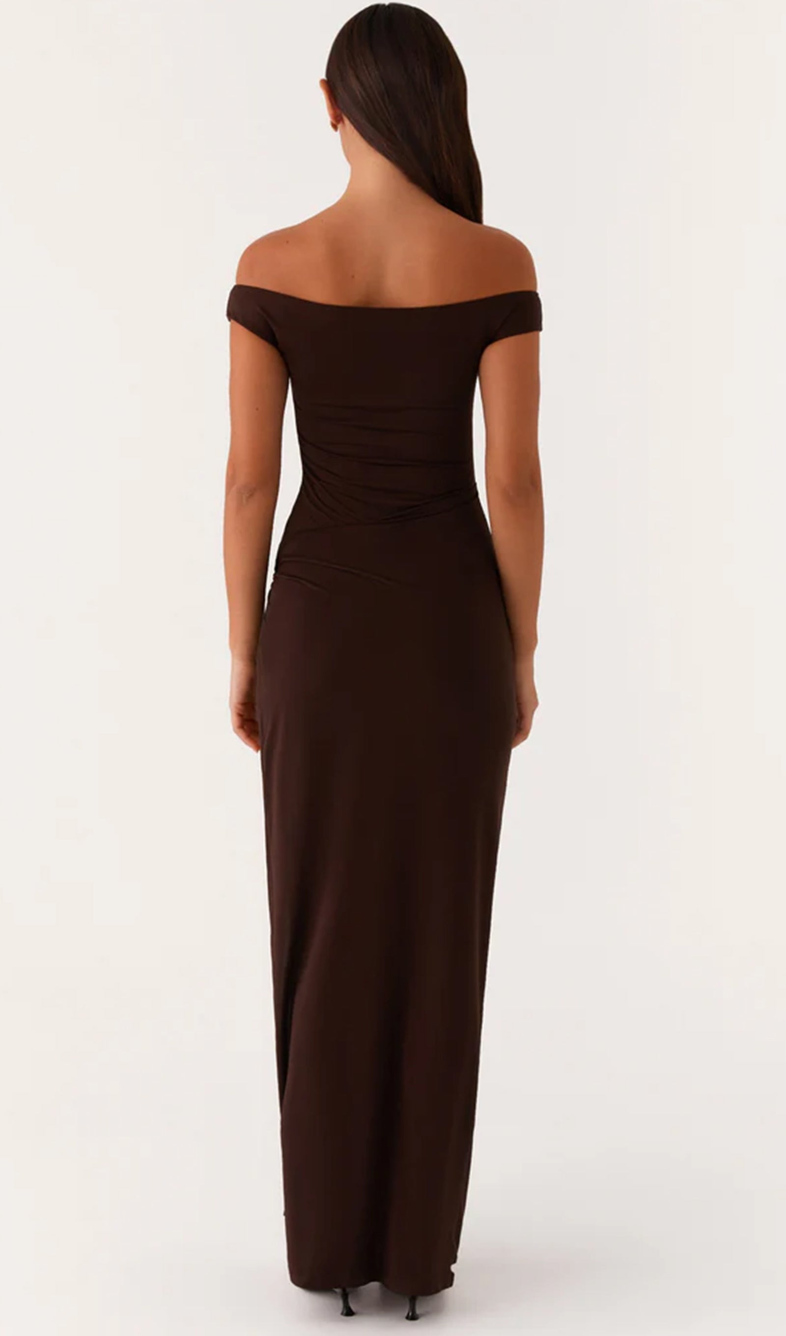 Rüschen-Maxikleid mit schulterfreiem Oberteil 