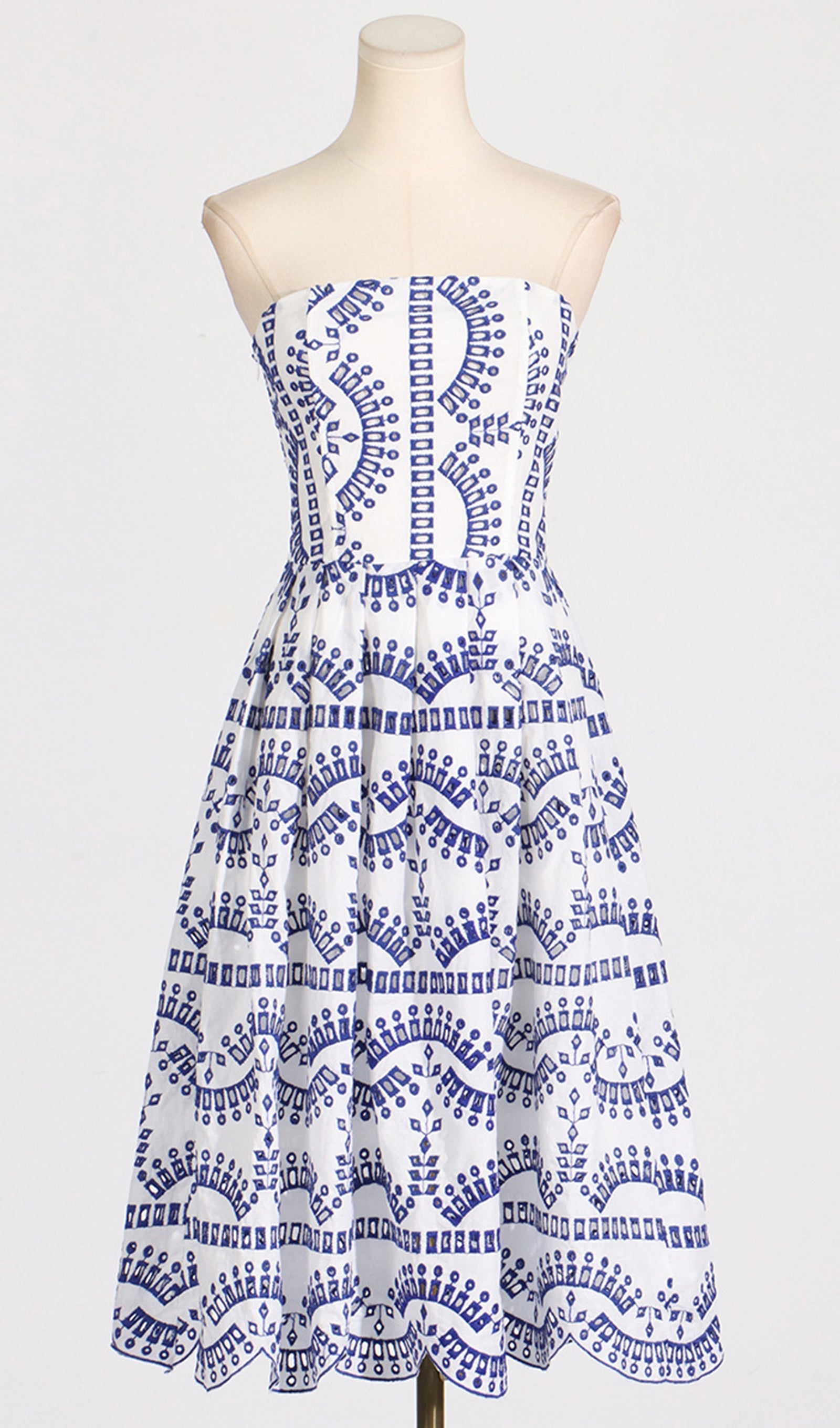 Geblümtes, tailliertes und ausgestelltes Midi-Bandeau-Kleid