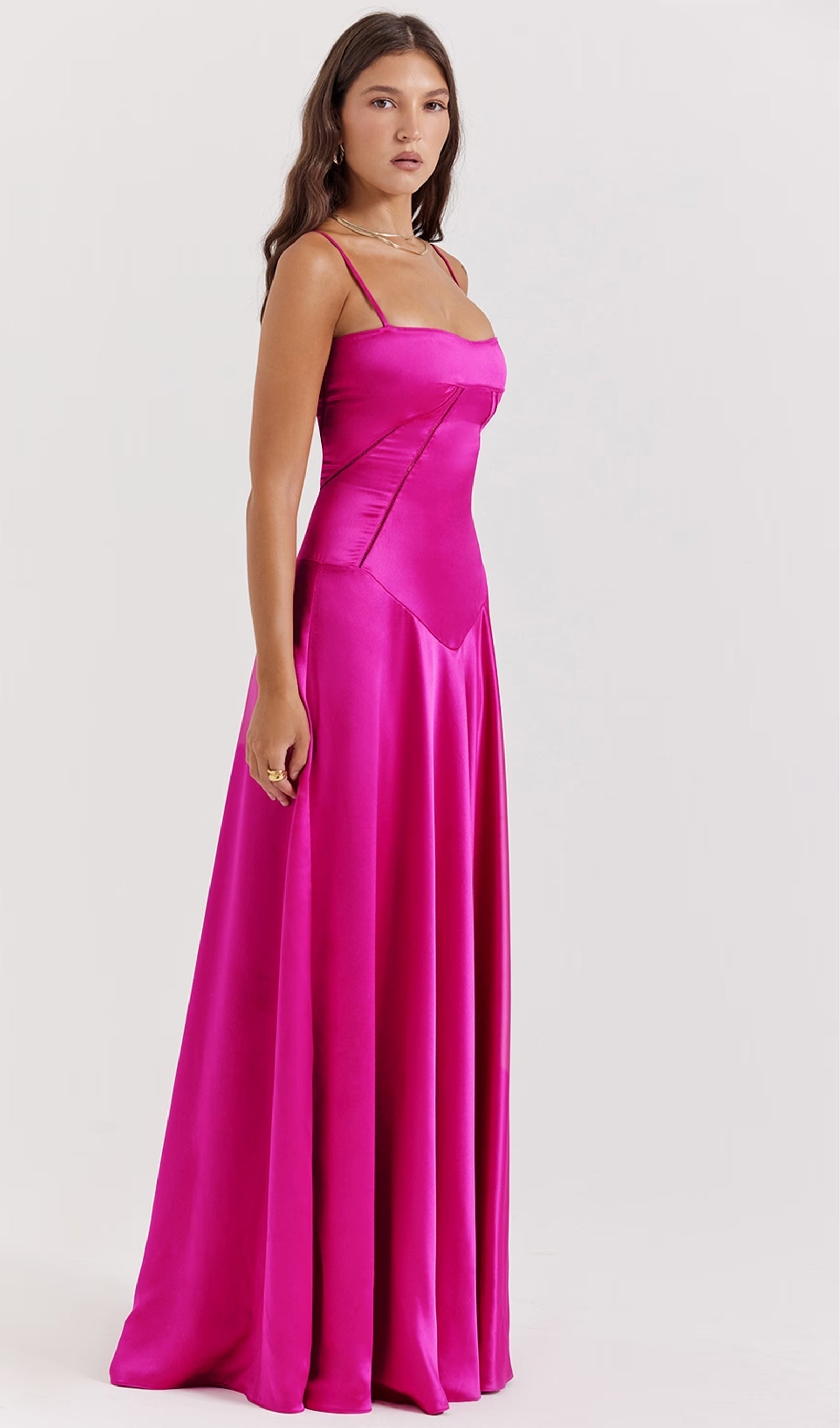 Maxikleid aus Satin und Spitze 