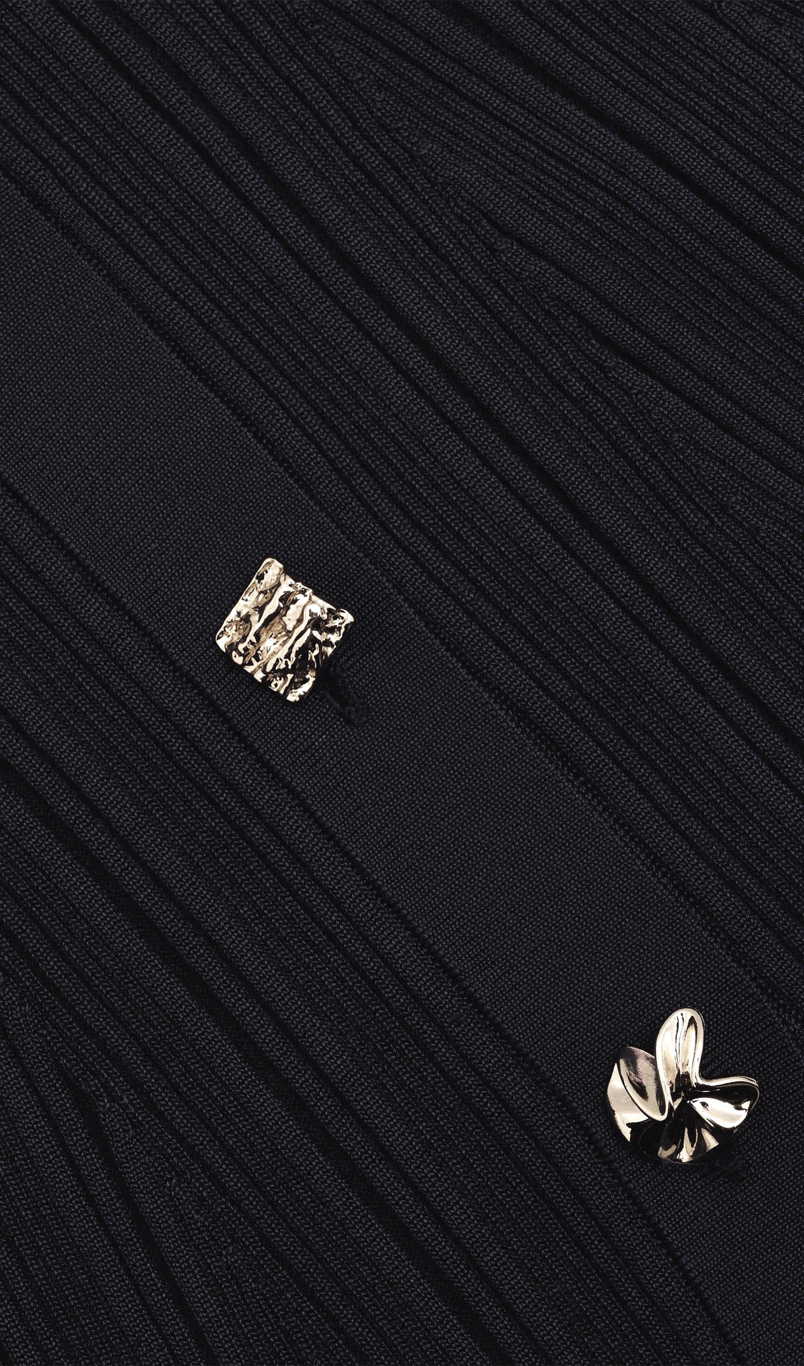 Metallic Buttoned Knitted Midi Dress 