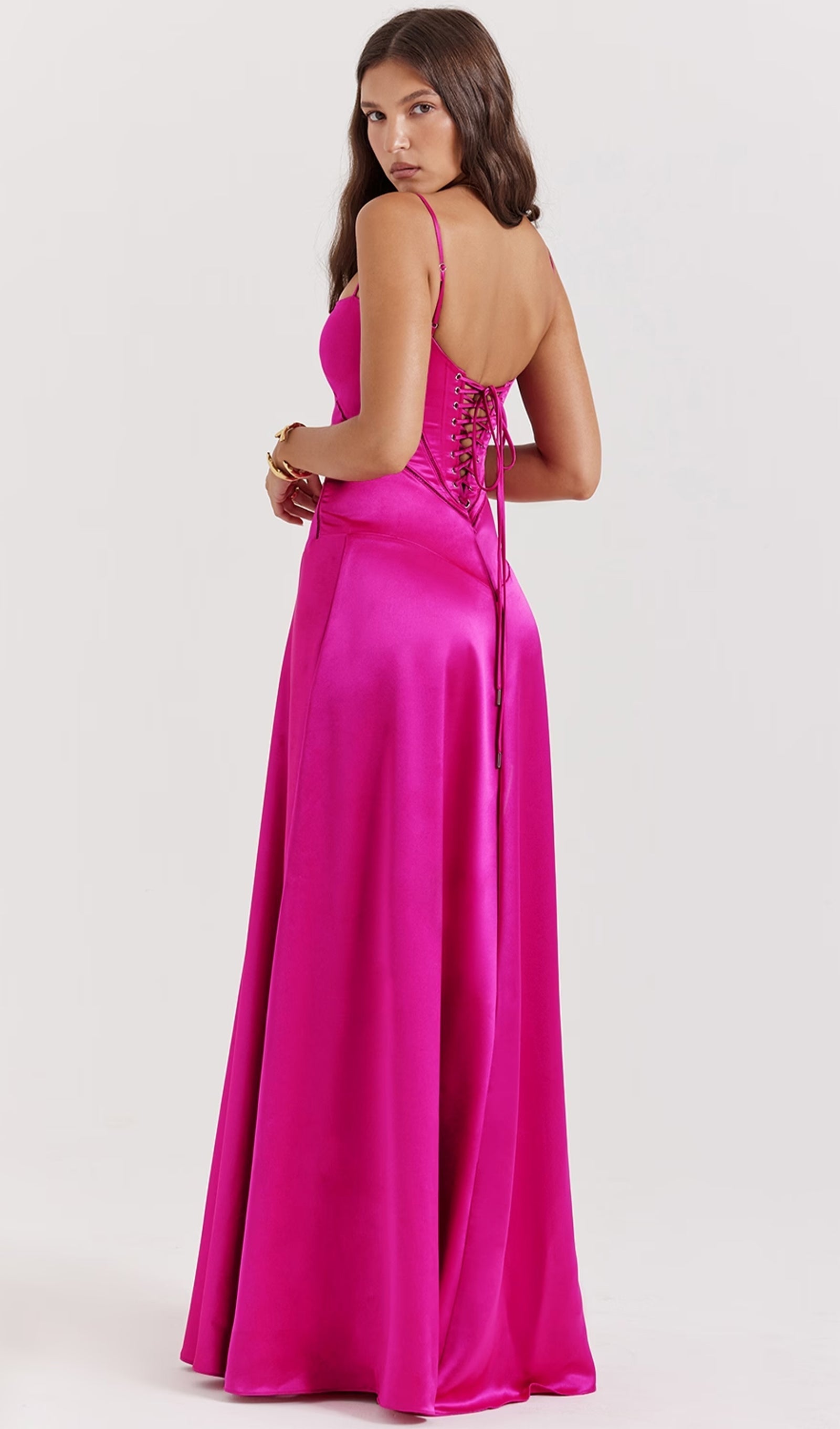 Maxikleid aus Satin und Spitze 