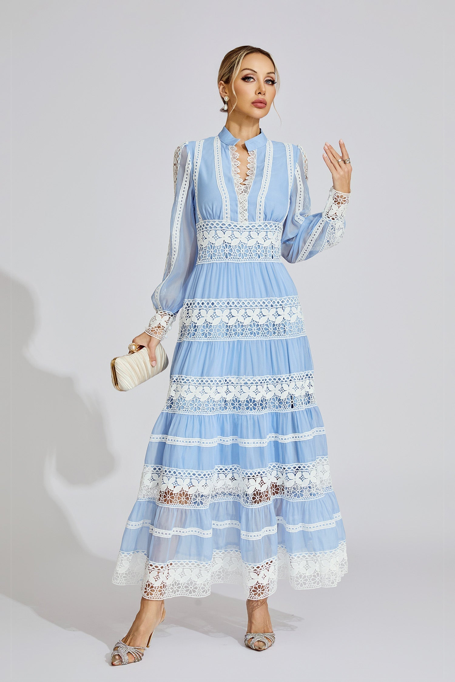 Celeste Maxikleid mit Spitzeneinsätzen 