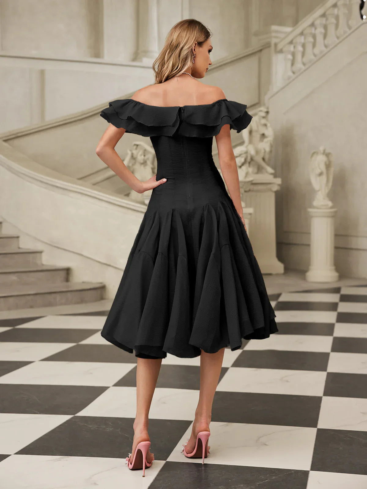 Amelie schulterfreies Rüschen-Midikleid 