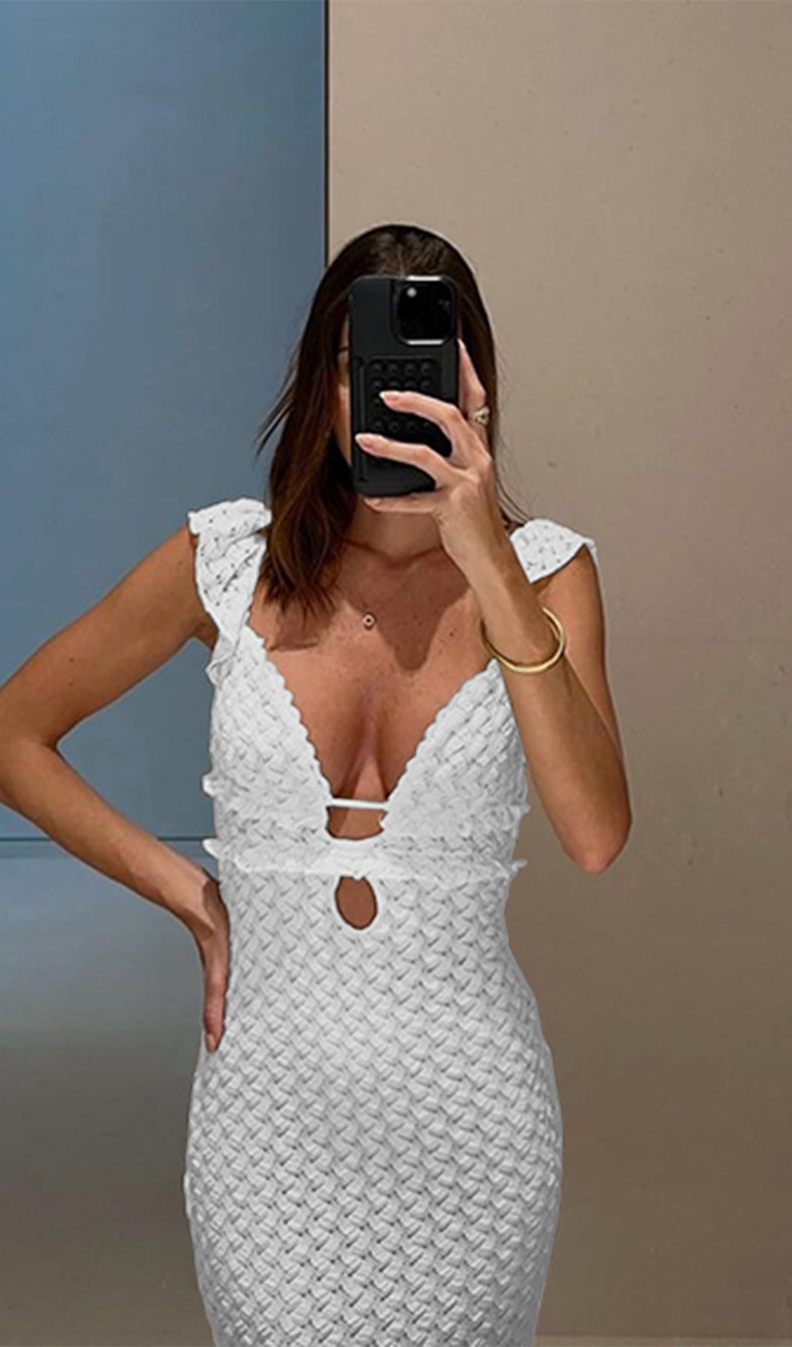 Rüschen-Maxikleid aus Strick mit offenem Rücken 