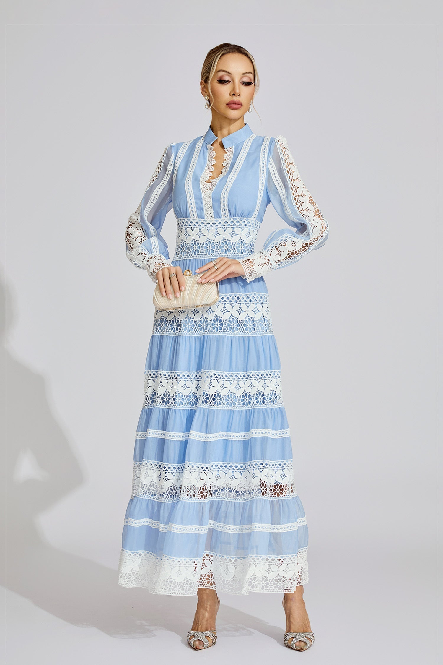 Celeste Maxikleid mit Spitzeneinsätzen 