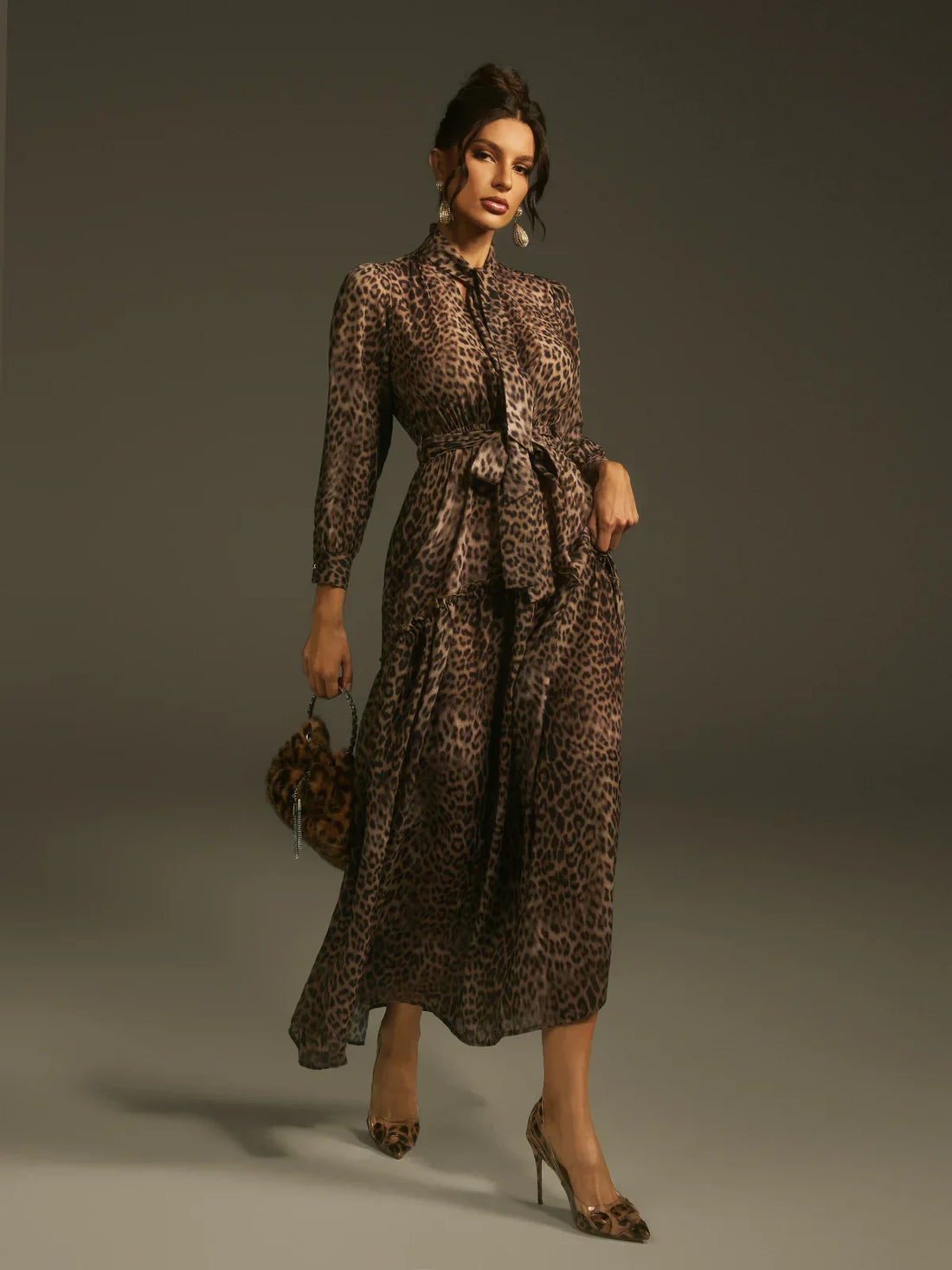 Elegantes Maxikleid mit Leopardenmuster