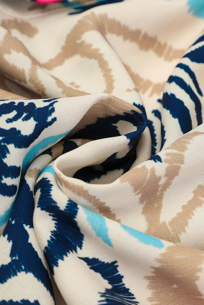 Nadia Minikleid mit ethnischem Muster, Knöpfen und weitem Ausschnitt