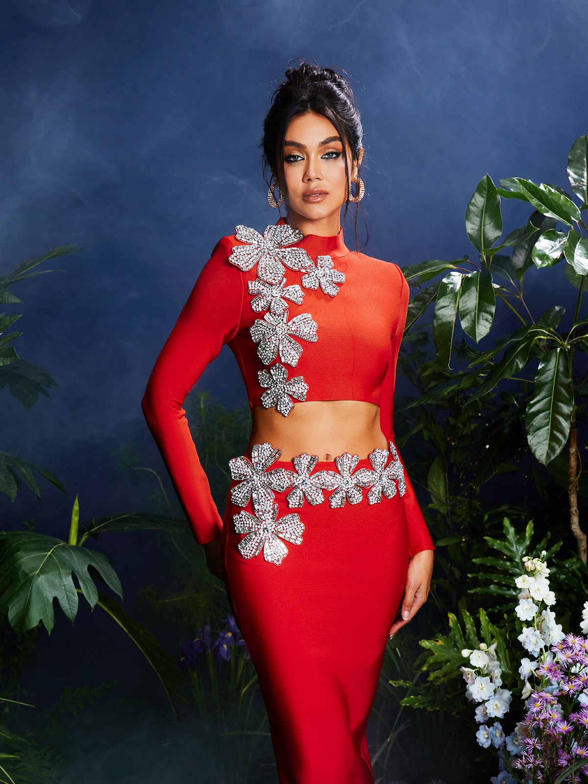 Almira Langarm-Set mit floralem Bandagenrock, Rot