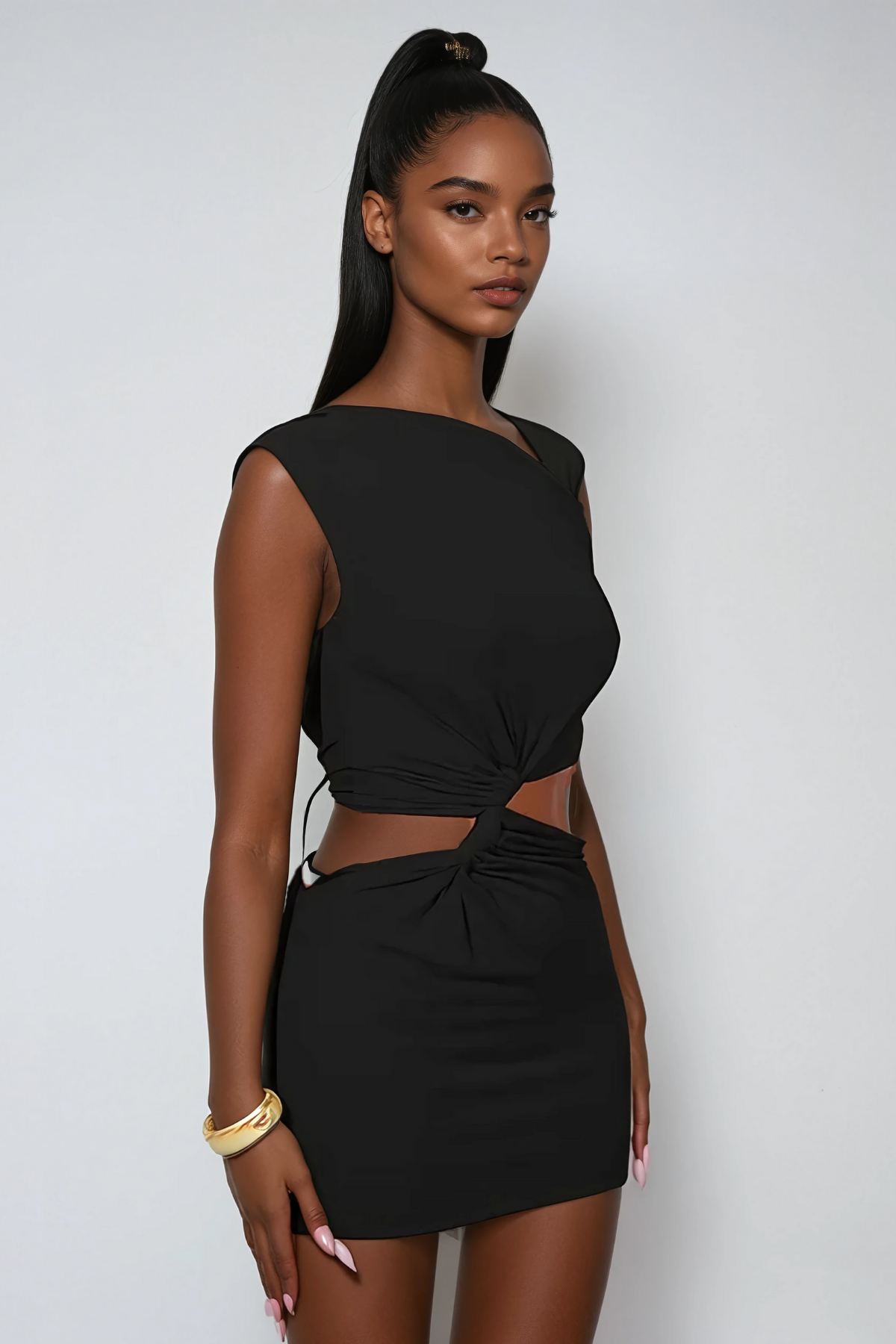 Anana Minikleid mit einseitiger Schulterpartie, Twist-Ausschnitt
