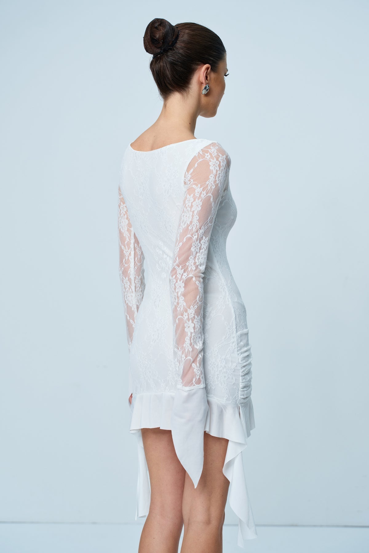 Anjelita Minikleid aus Spitze mit Rüschen