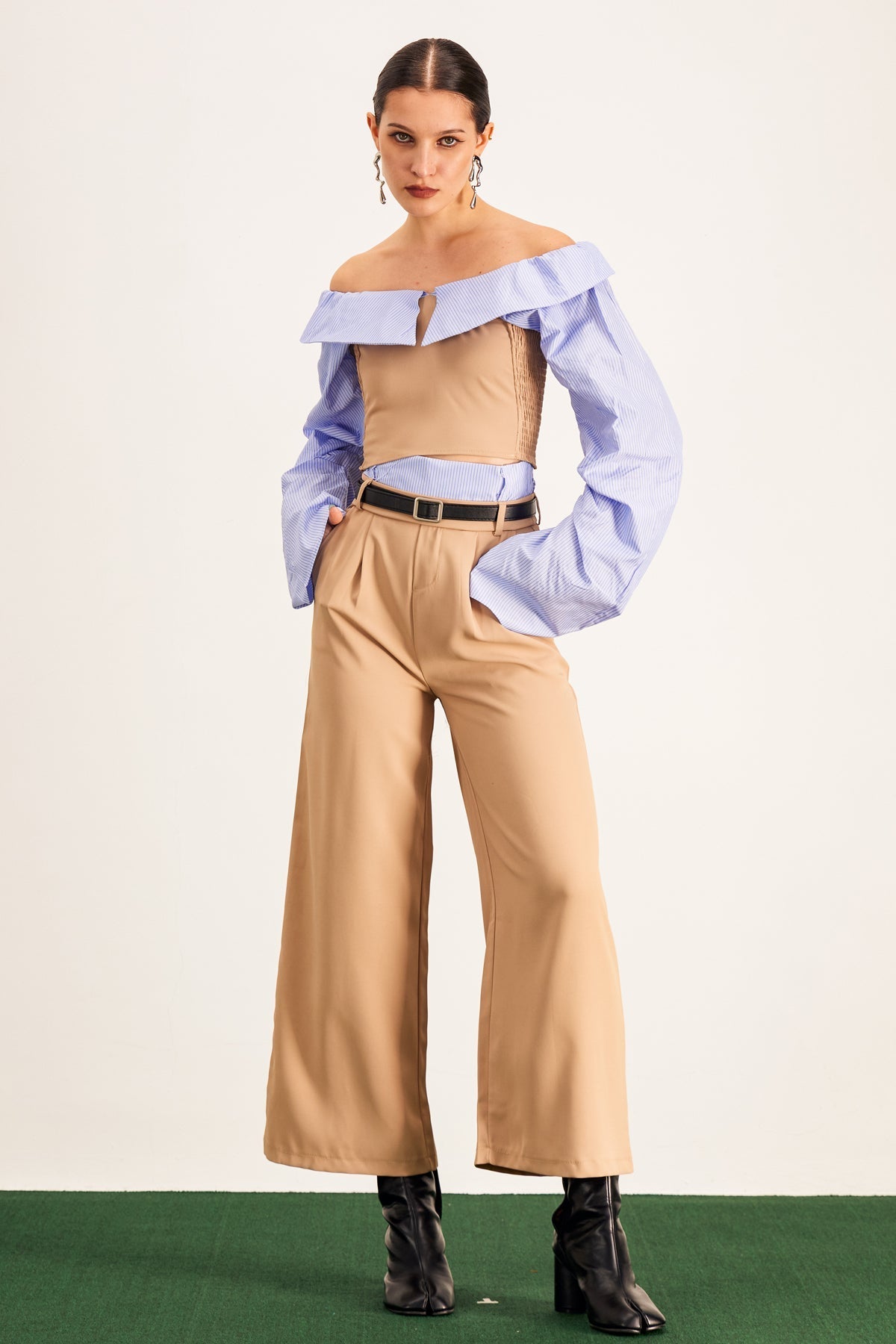 Ardice Off-Shoulder-Hosen-Set mit Schnalle