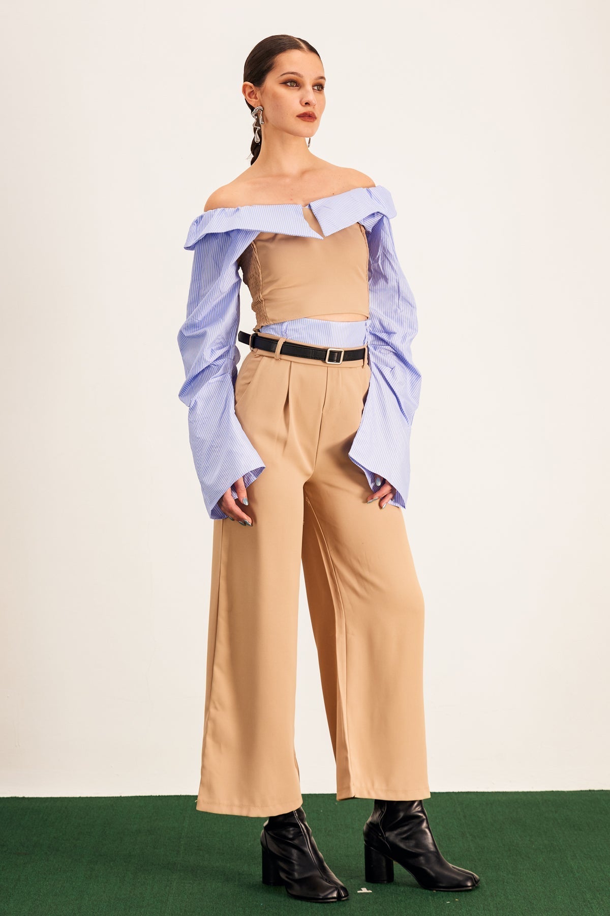 Ardice Off-Shoulder-Hosen-Set mit Schnalle