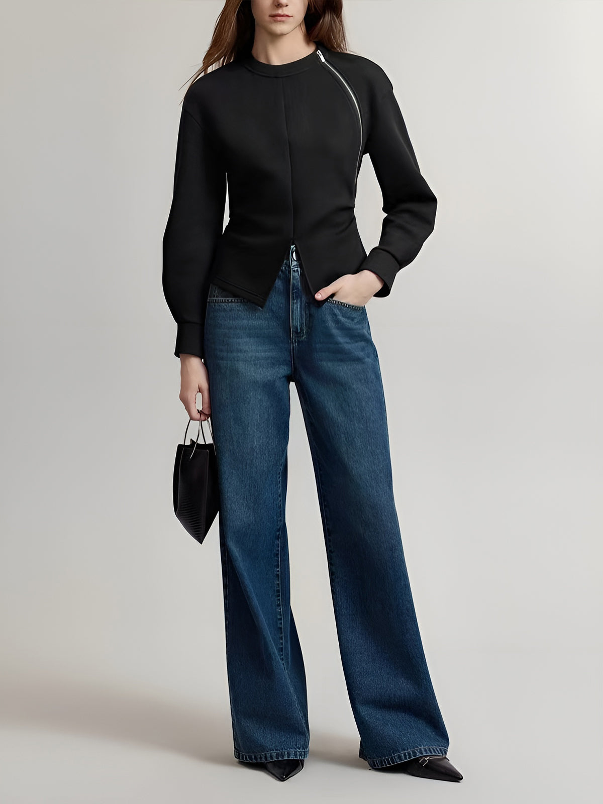 Schlichte Bluse mit Reißverschluss und Schlitz
