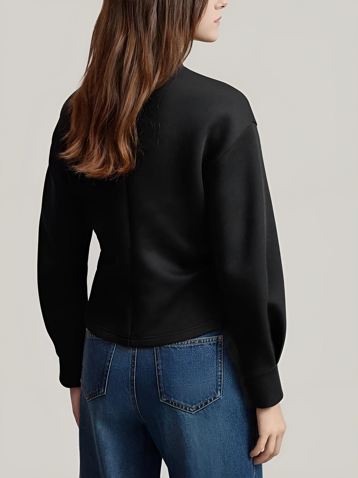 Schlichte Bluse mit Reißverschluss und Schlitz