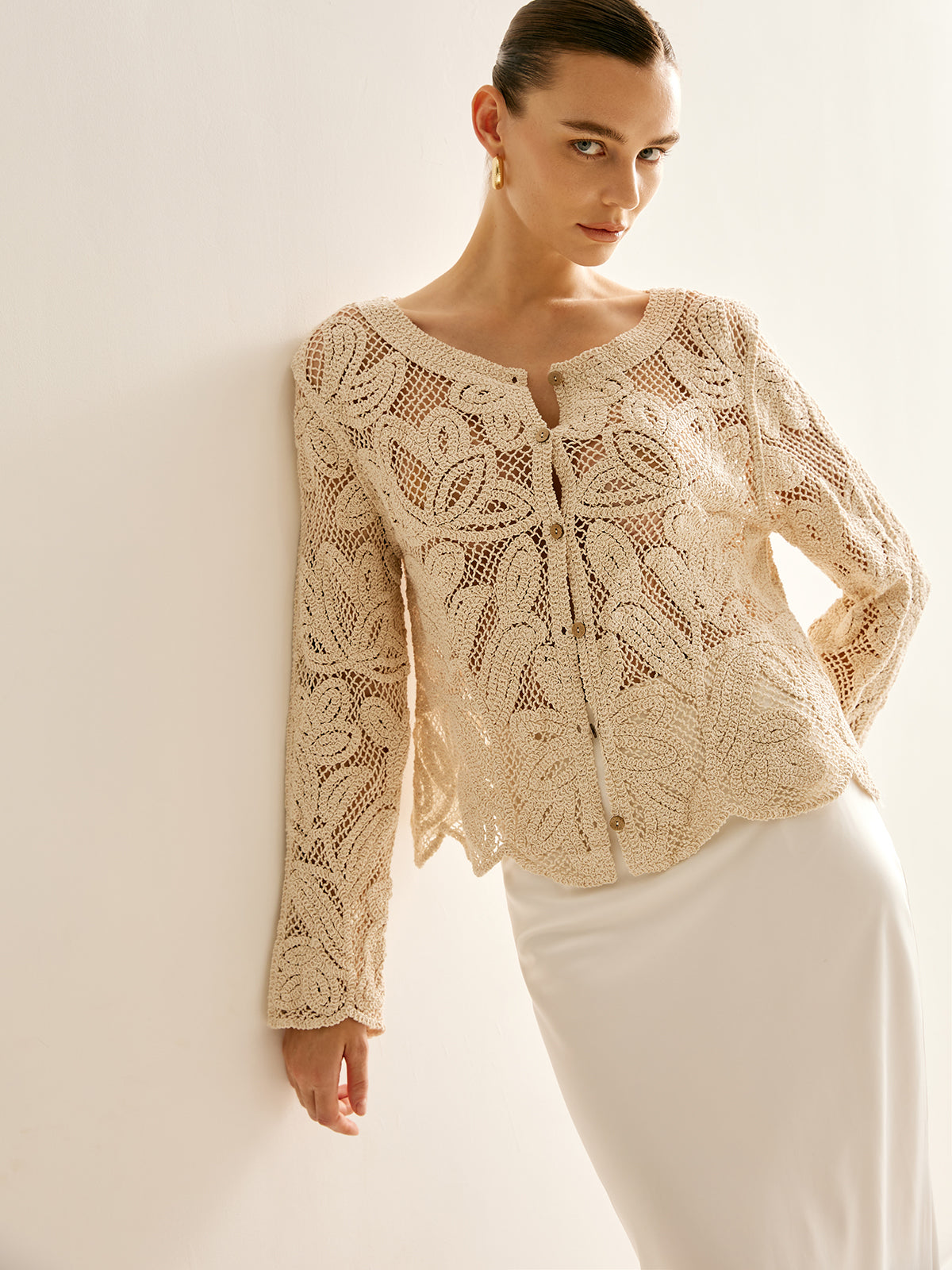 Hollow Buttoned Pleated Cardigan
