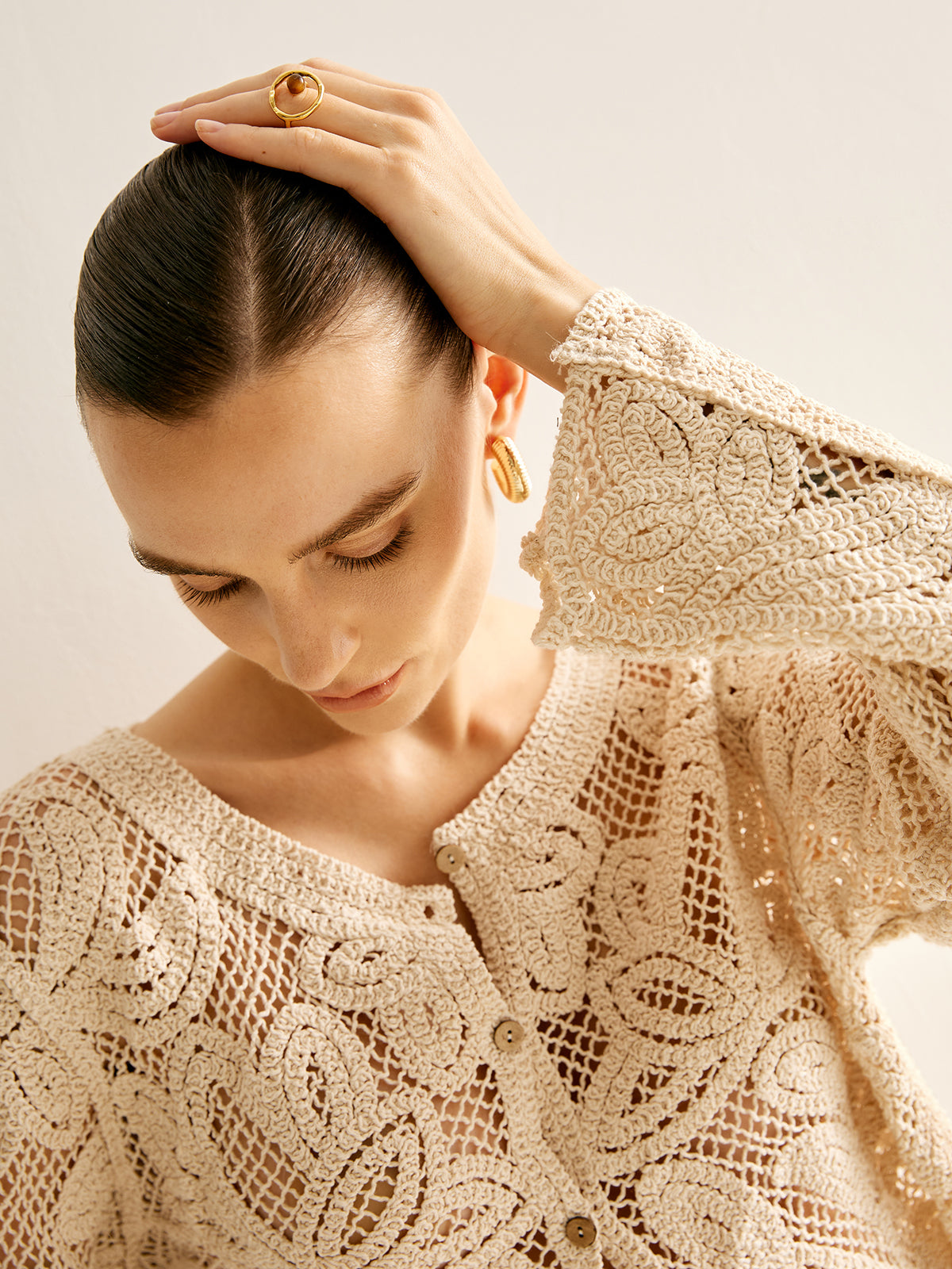 Hollow Buttoned Pleated Cardigan