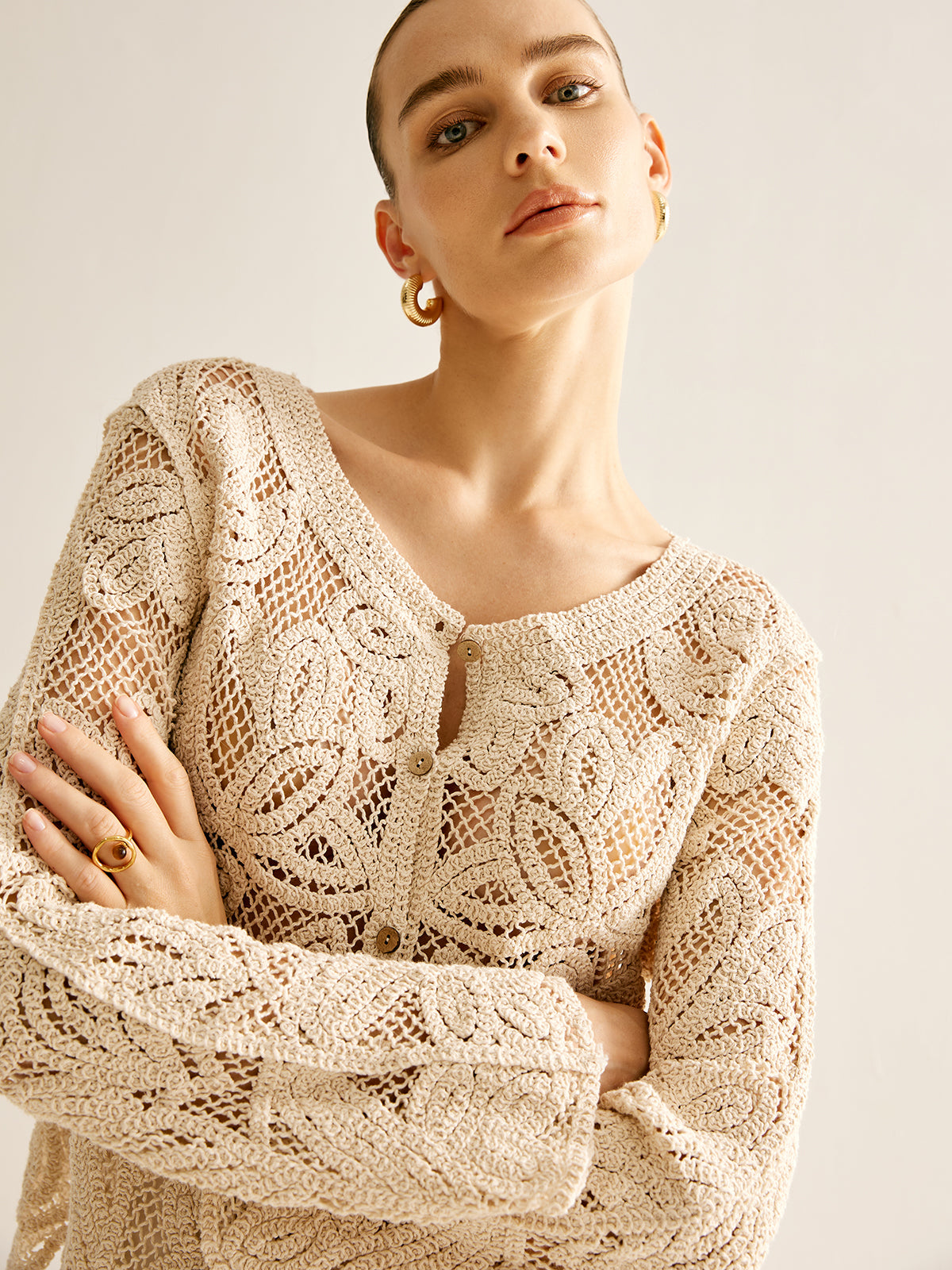 Hollow Buttoned Pleated Cardigan