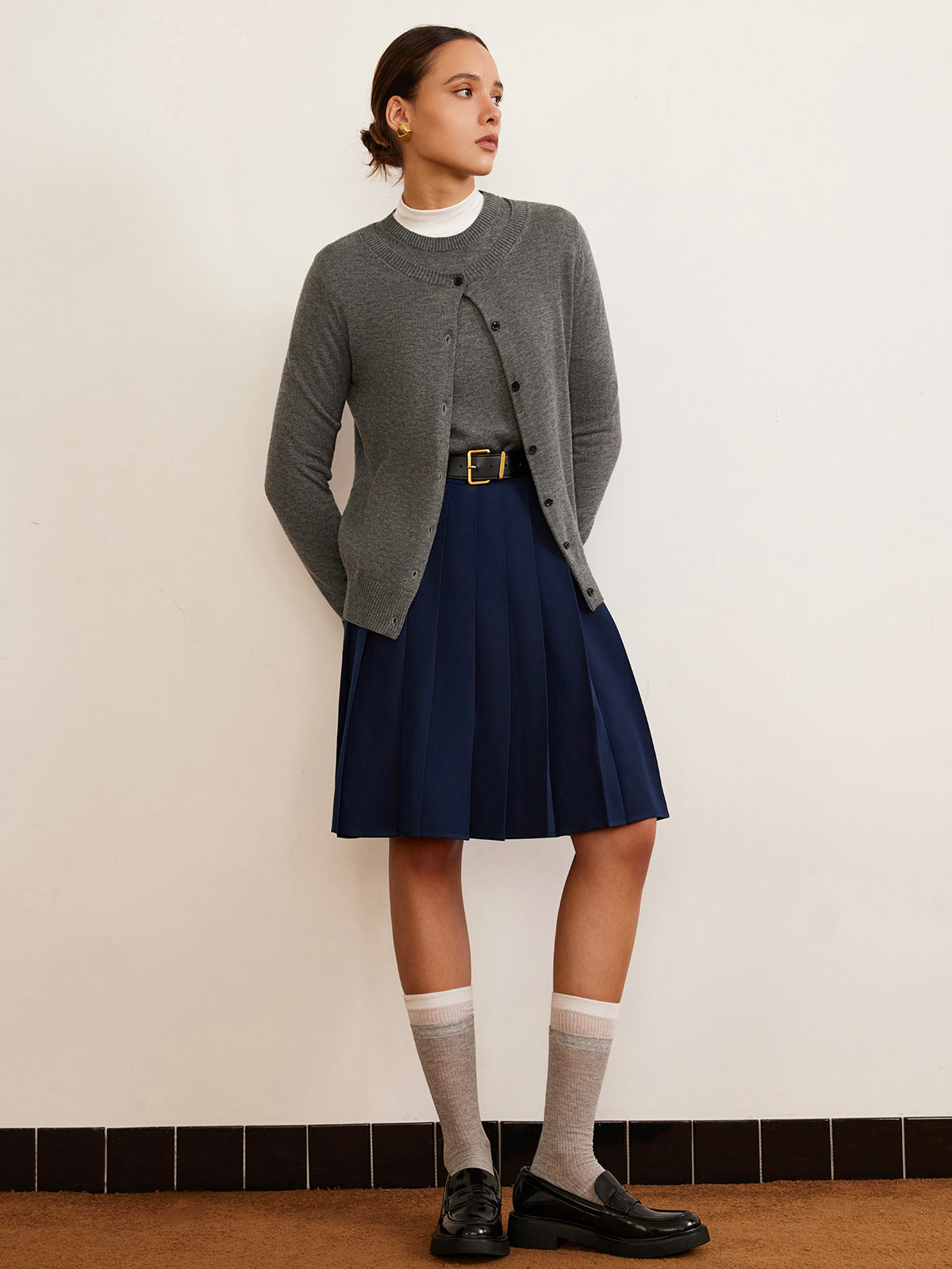 Strickjacke aus Wollmischung mit Brustbereich