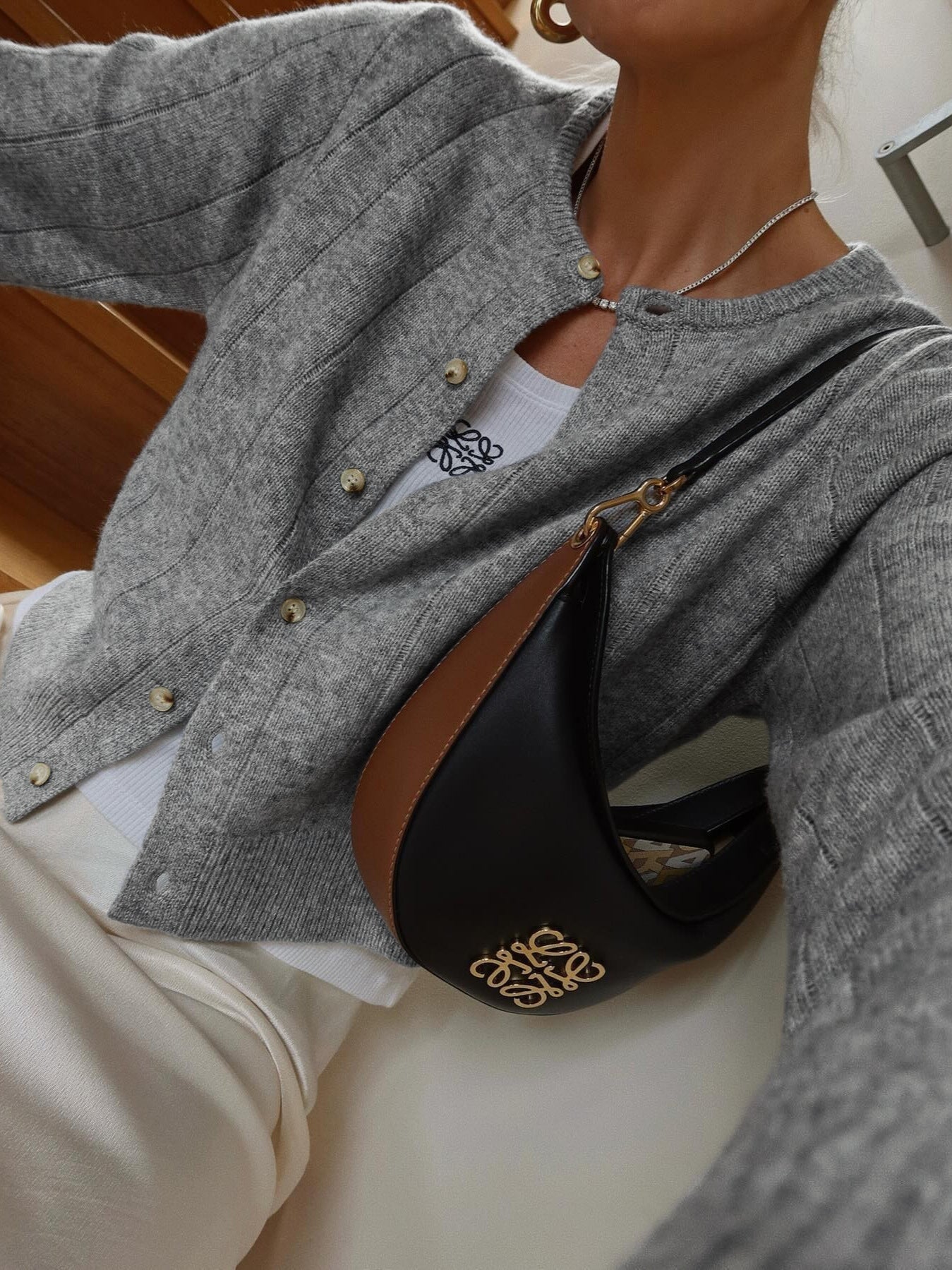 Round Neck Buttoned Soft Cardigan
