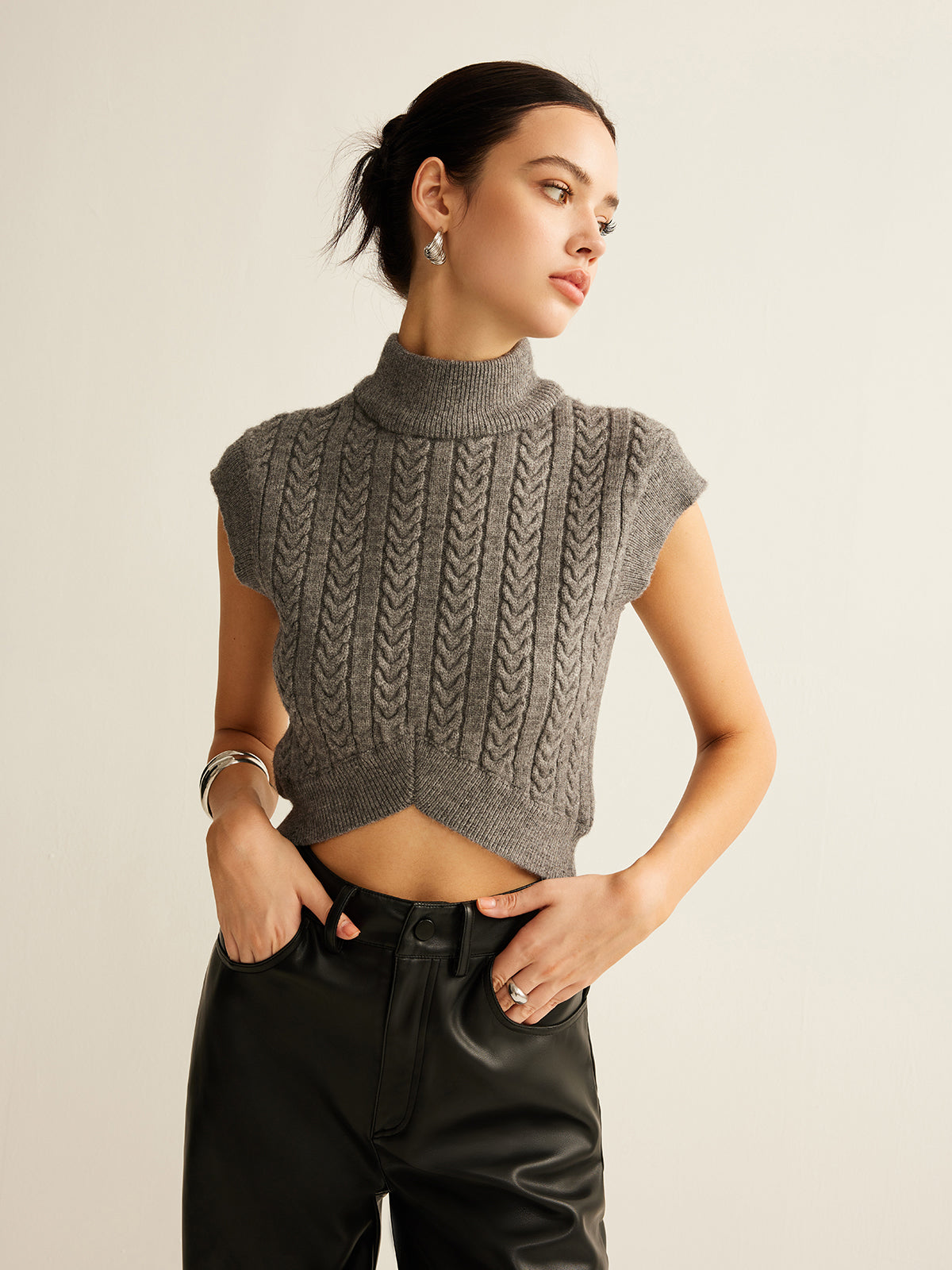 Cable Knit Collar Short Sweater Vest